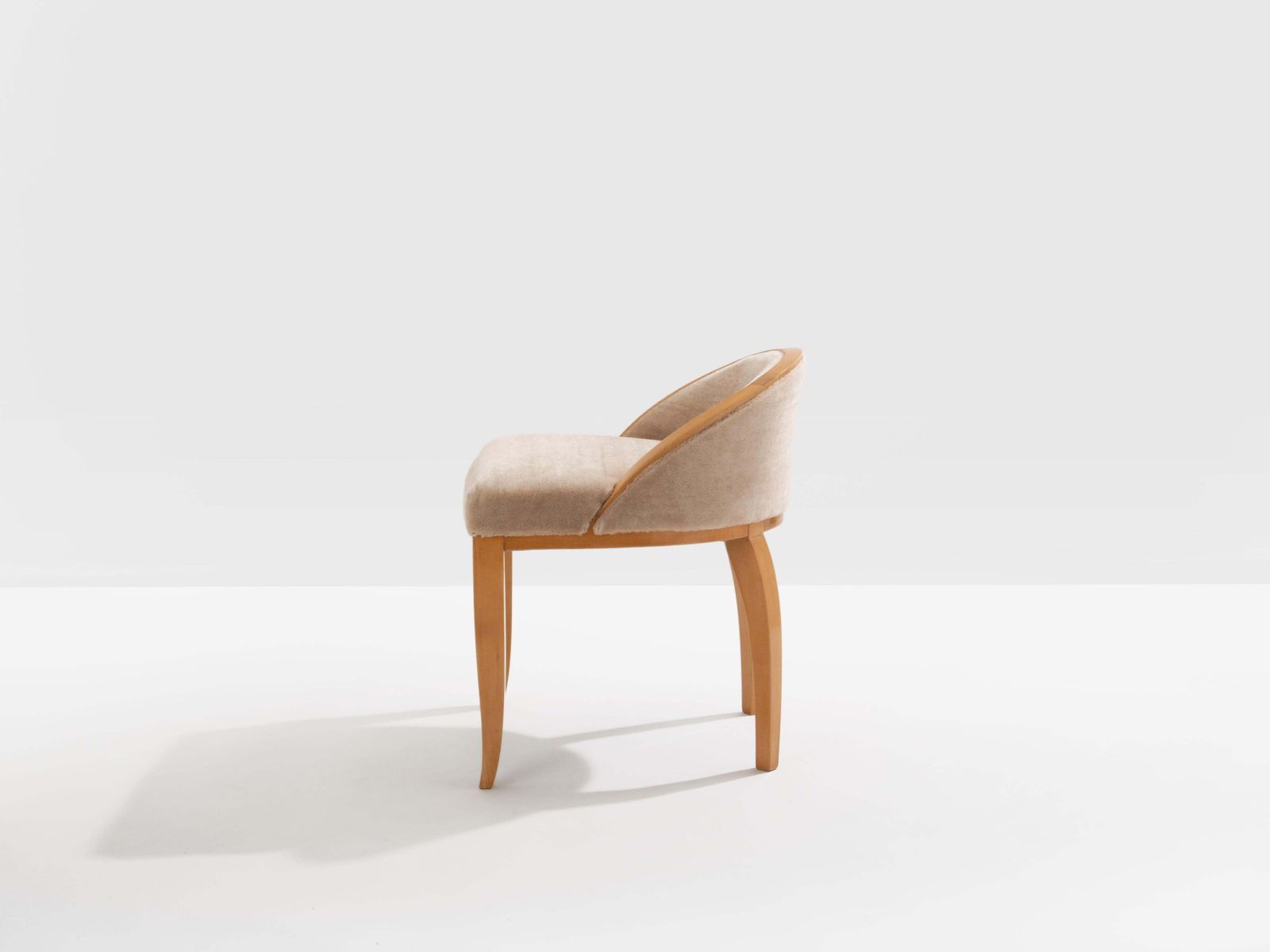 Fauteuil de bureau ou de coiffeuse André Arbus en sycomore et velours mohair, 1934 photo Mobilier