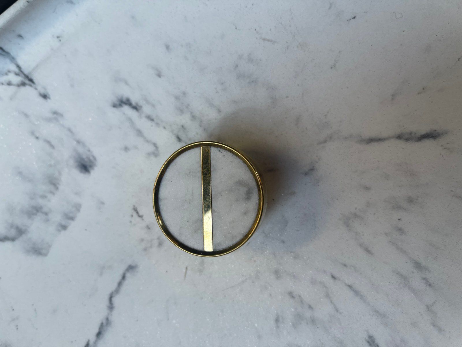 Pocket Emptier Table In Brass And Marble, 1960s photo vinterior