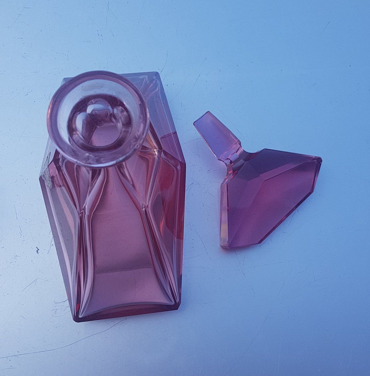 Art Deco Pink Crystal Glass Decanter With Glasses, Set Of 3 photo Home Decor