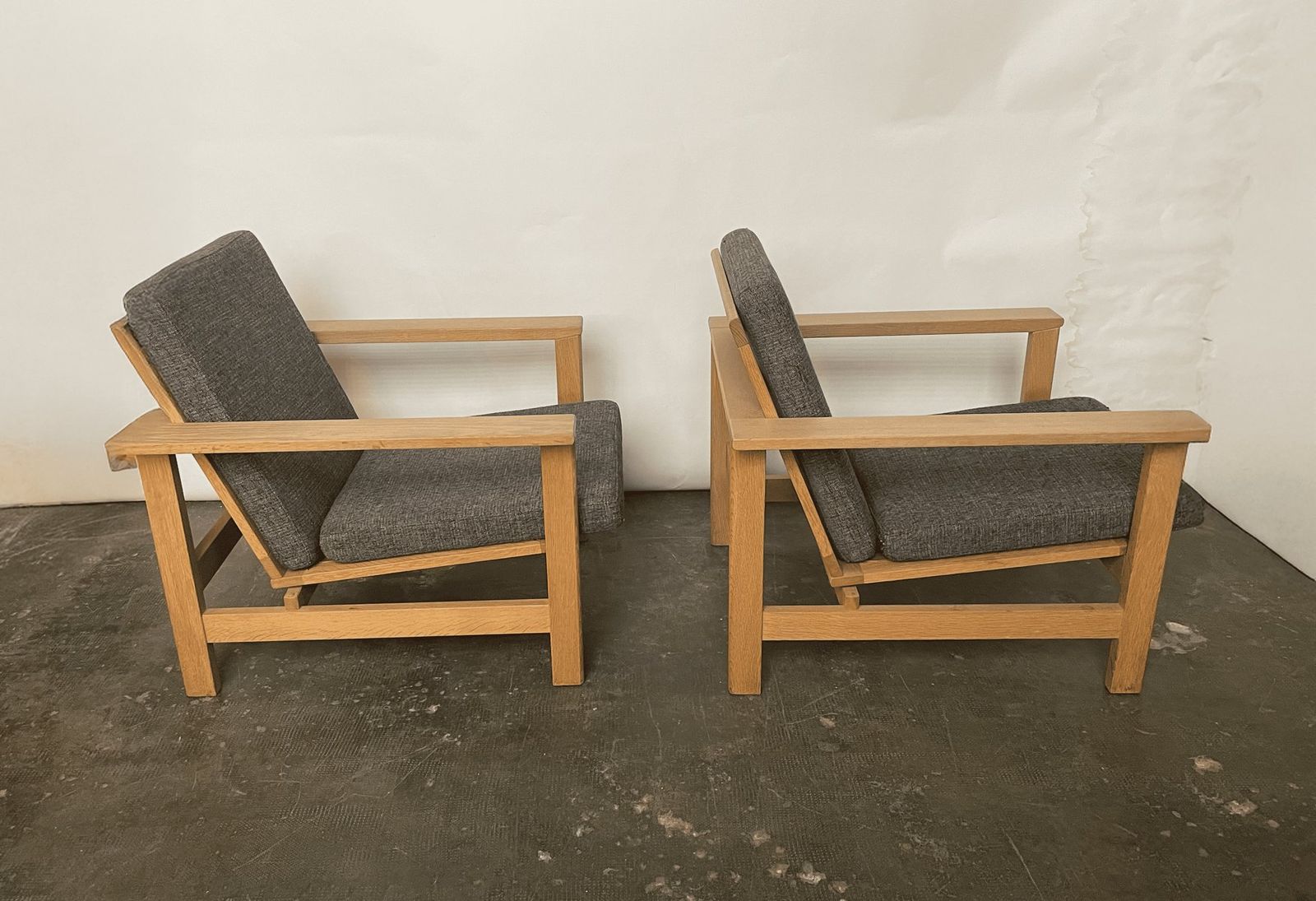 Danish Oak Lounge Chairs By Søren Holst For A/S Fredericia Stolefabrik, 1980s, Set Of 2 photo vinterior