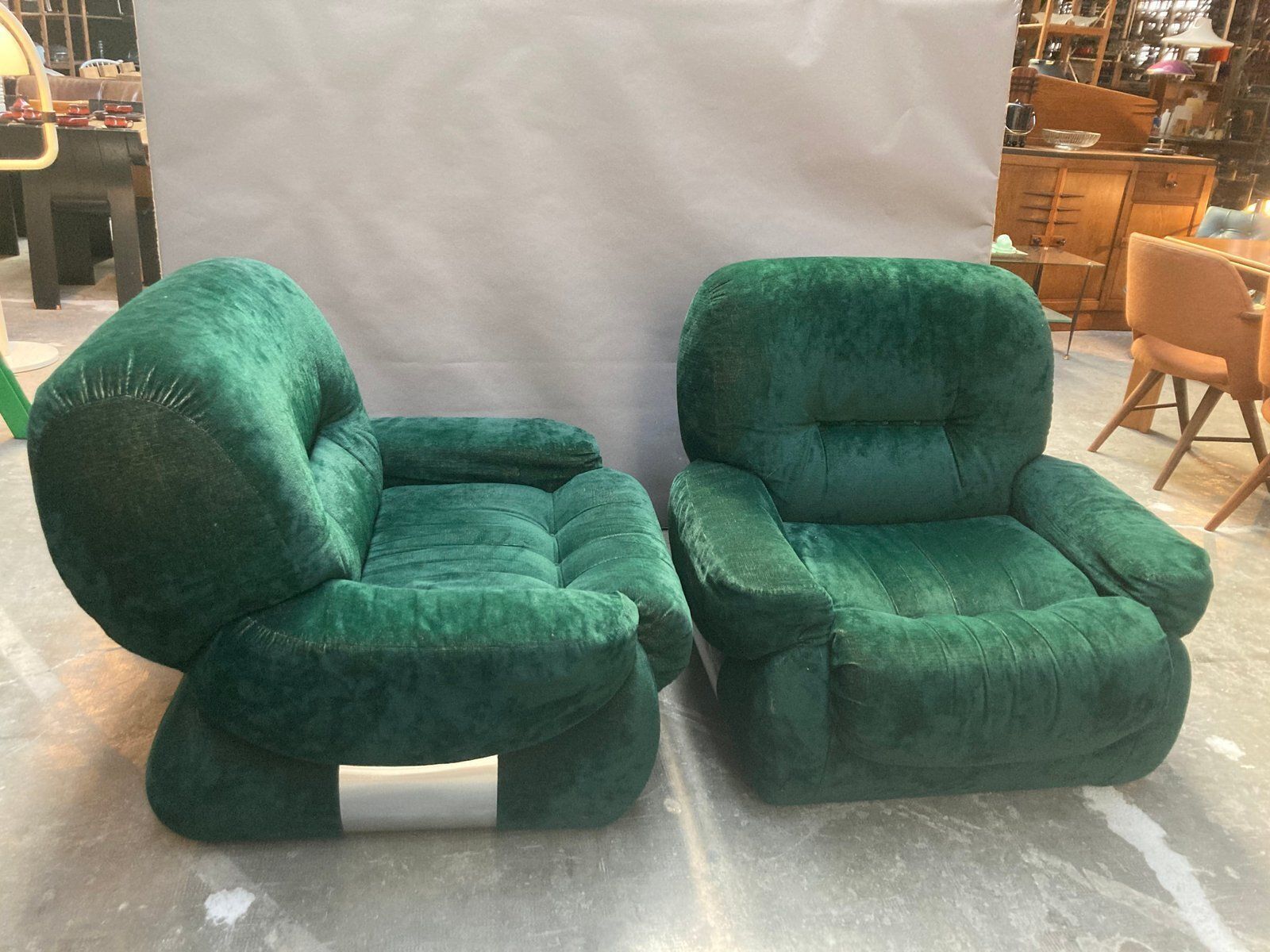 Italian Green Velvet Lounge Chairs,1970s, Set Of 2