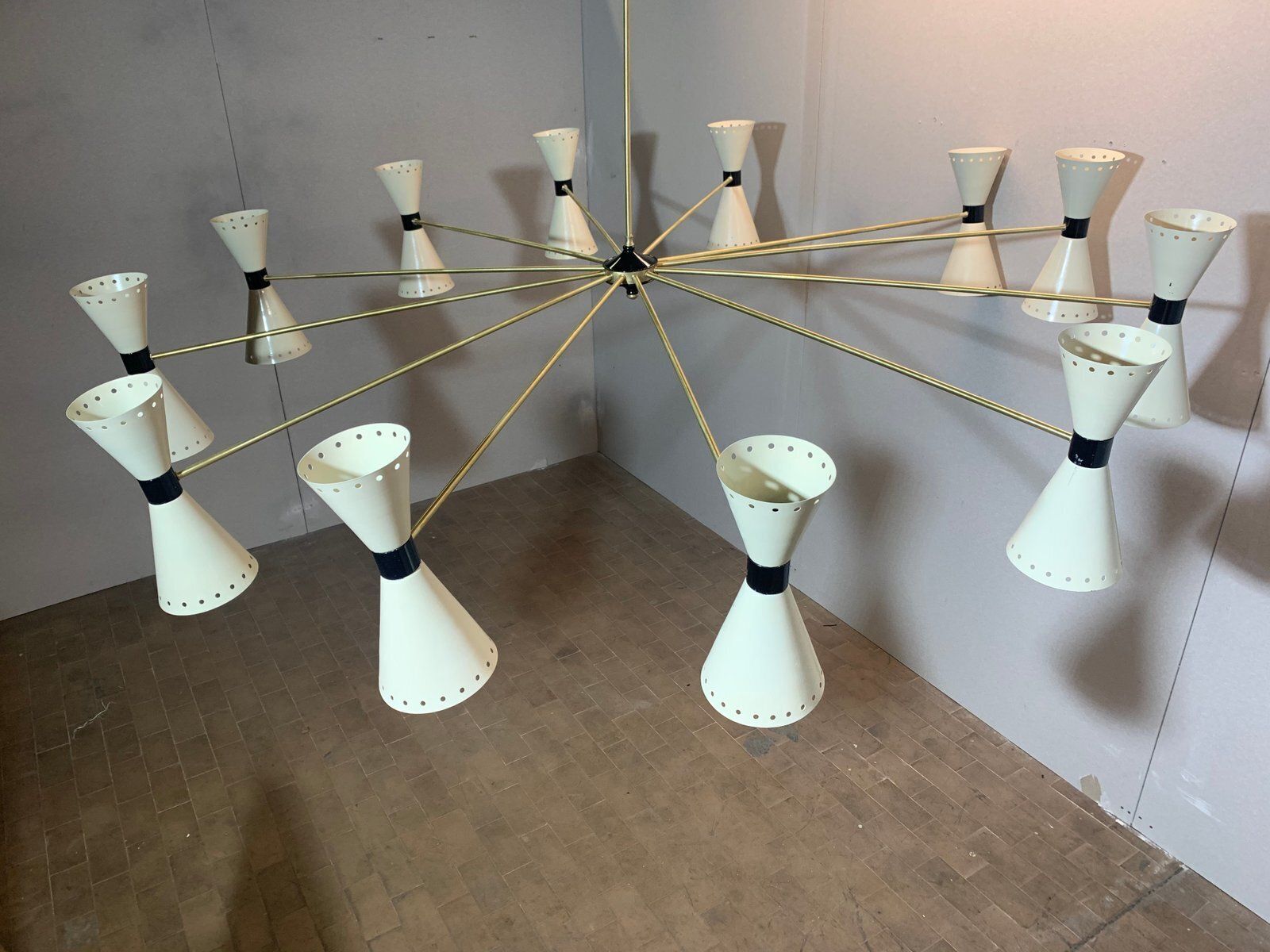 12 Arm Chandelier From Stilnovo, Milan, Italy, 1950s
