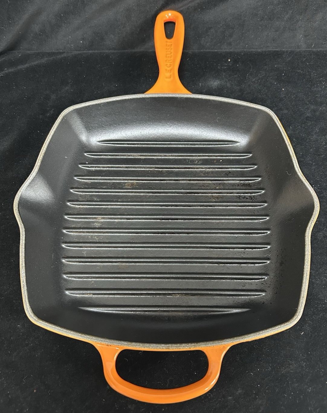 Le Creuset Cast Iron Griddle Pan Size 26 Volcanic Orange photo Home Decor
