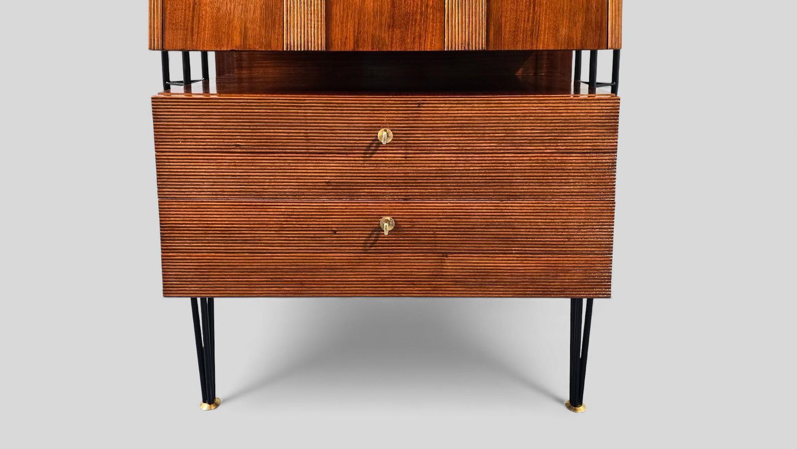 4164.0 Italian Mid Century Wall Unit Bookcase With Cabinet Bar, 1960s photo