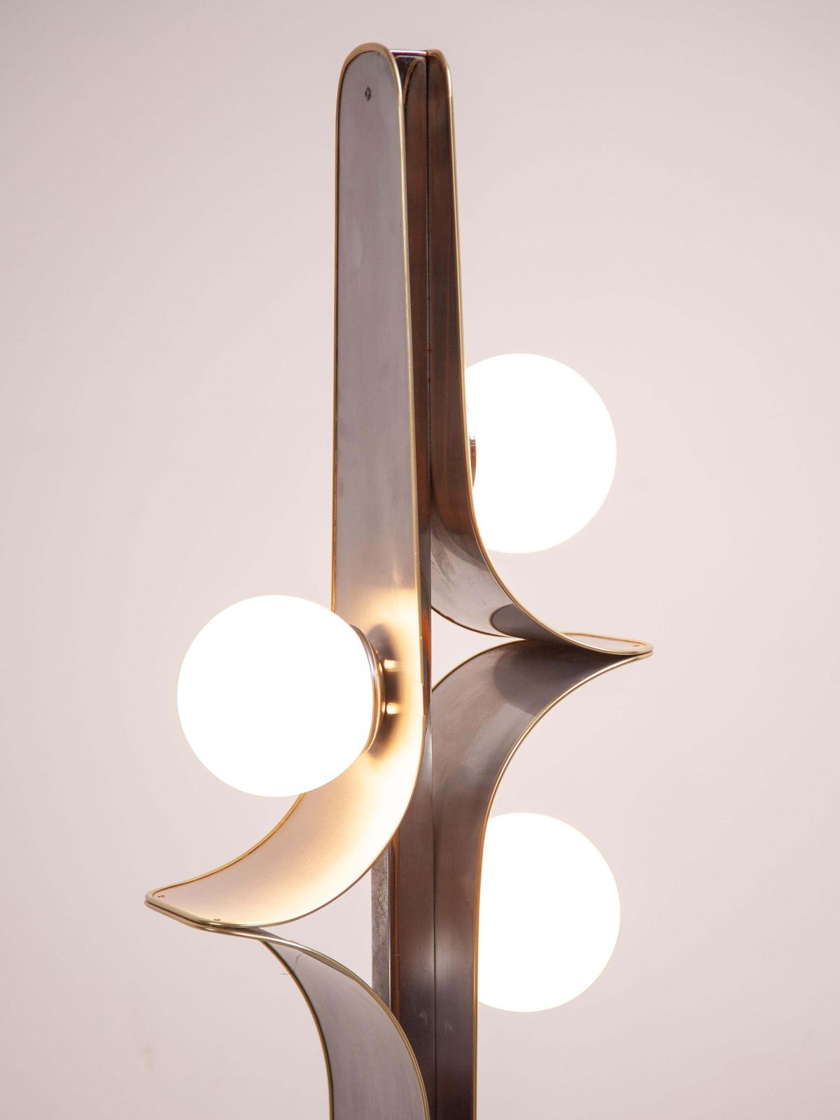 Rare Floor Lamp, Brushed Metal, Brass, Opaline Globes Murano, 1960s photo vinterior