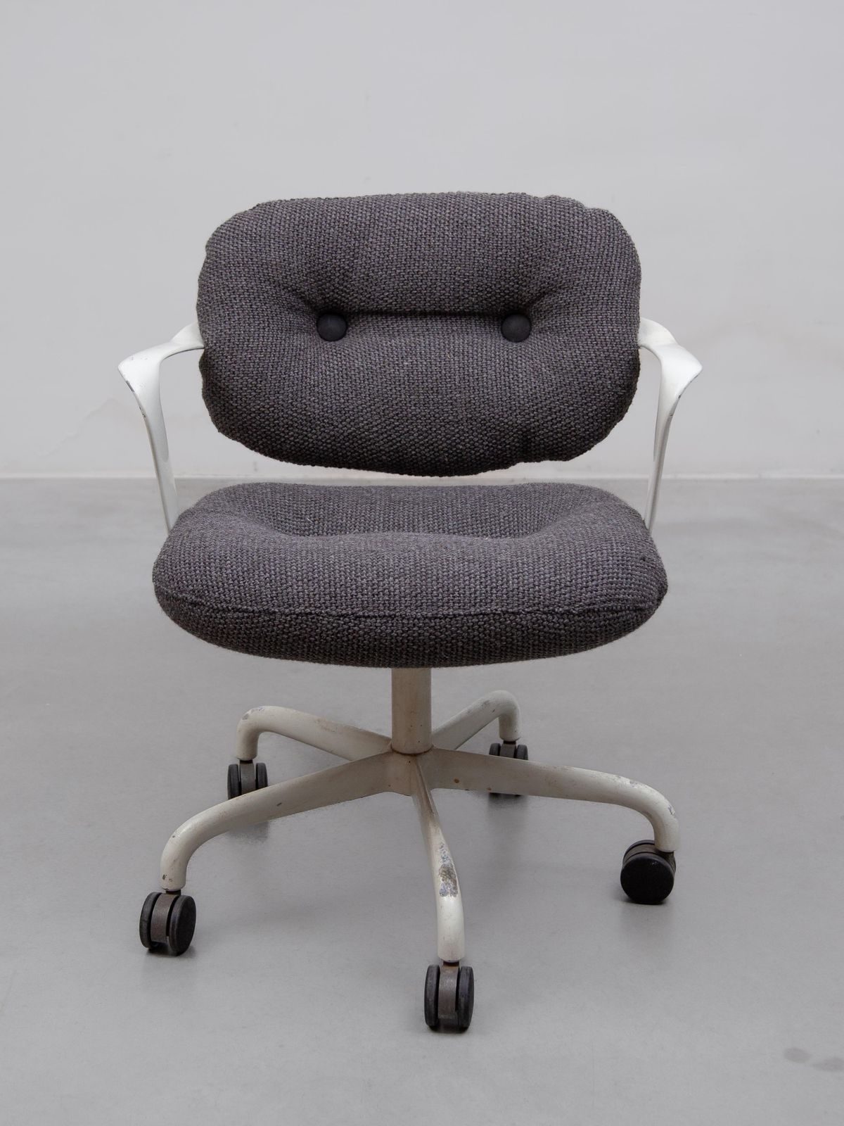 Knoll Desk Swivel Chair Designed By Hannah Bruce And Andrew Morrison On Wheels photo furniture