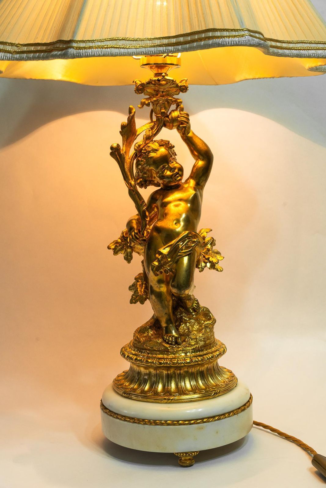 3056.0 Big Historistic Fire Gilted Bronze Table Lamp With Fabric Shade France 1890s photo