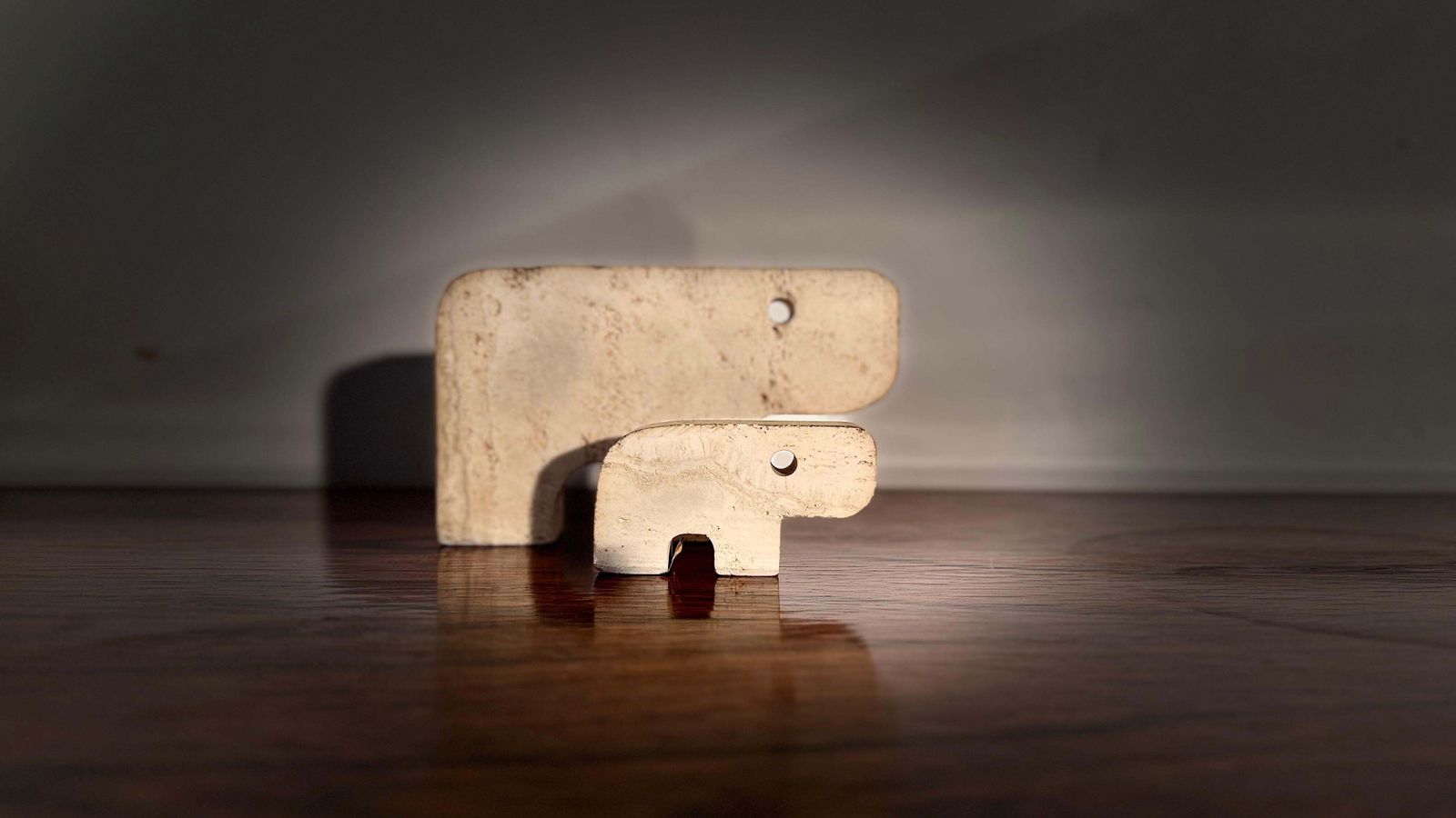 Minimalist Animale Stone Sculpture Designed By Fratelli Manelli, 1970s photo vintage