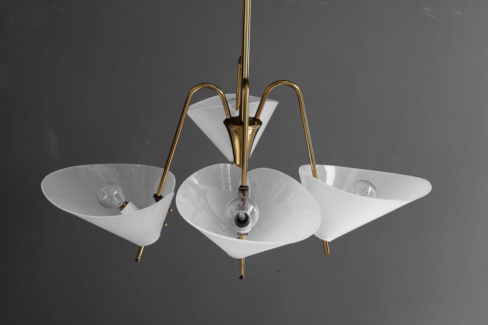 1475.0 Rupert Nikoll Chandelier With Lucite Shades Vienna Around 1960s photo