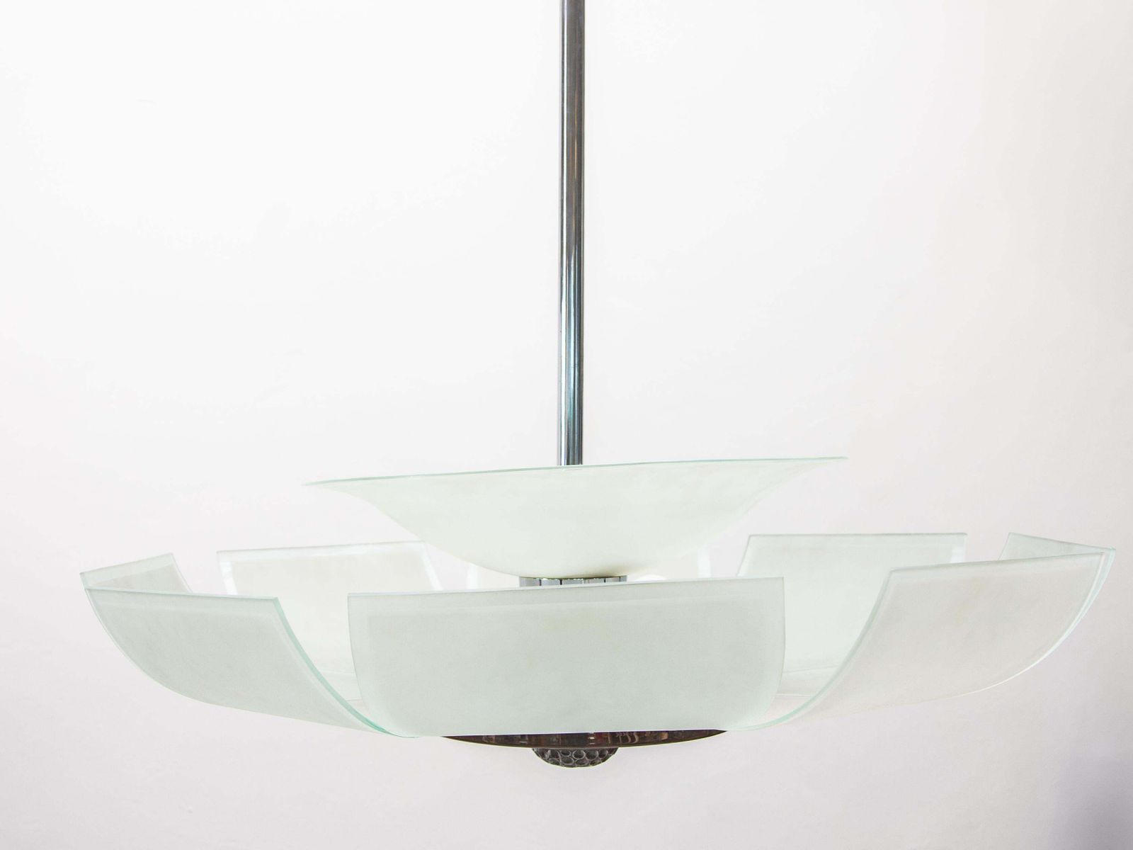 Art Deco Chandelier In Glass And Chrome, 1925, France, Modern Flower Design photo vintage