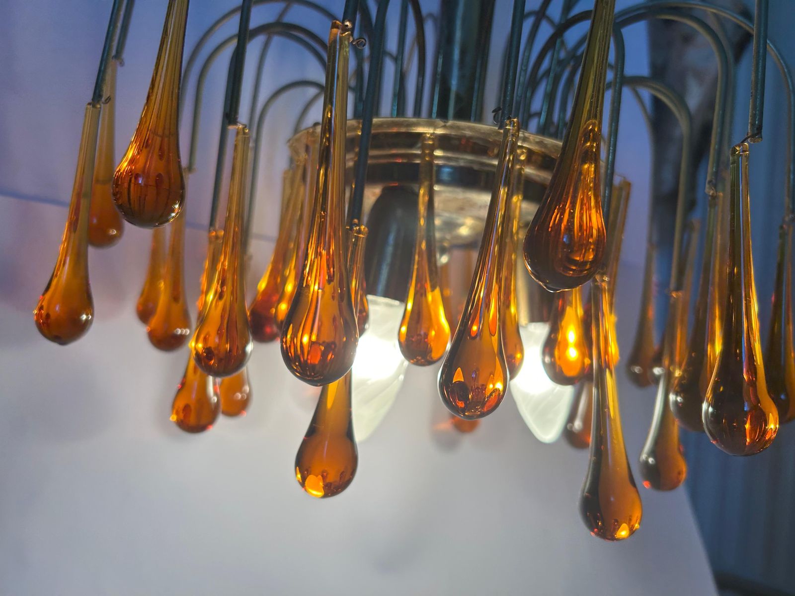 Golden Sunset, Magnificent Murano Chandelier, 1980's photo vinterior