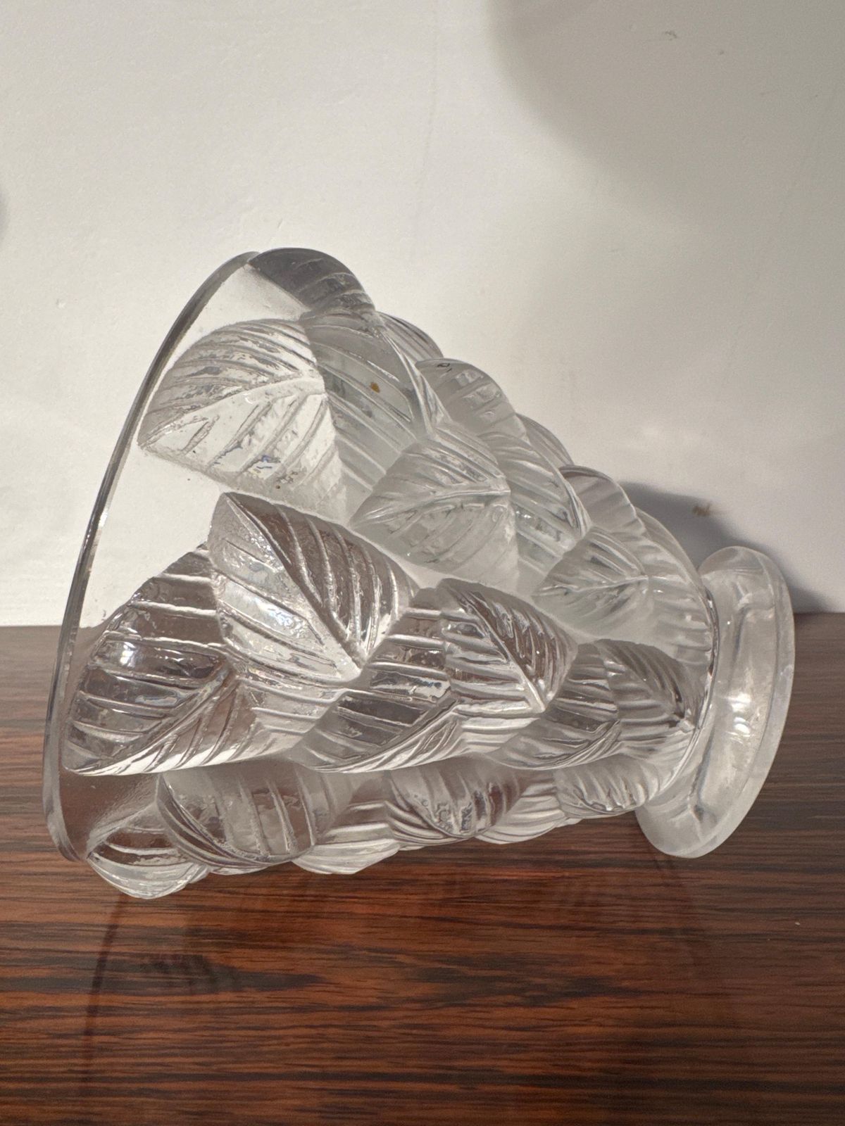 'Lalique France' Vase Decorated With Leaves In Relief 'Moissac', 1930s photo vintage