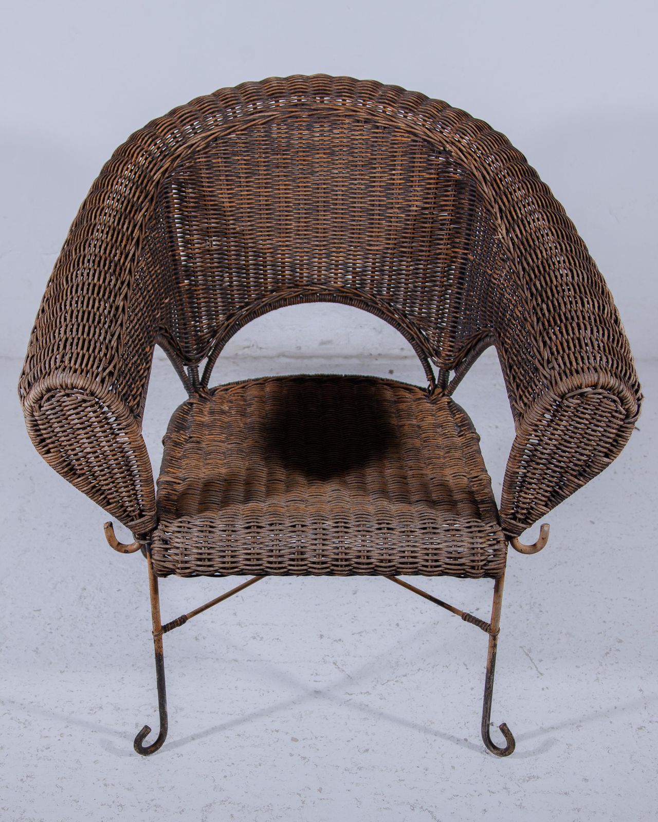 photo furniture 1970s Wrought Iron Wicker Chair