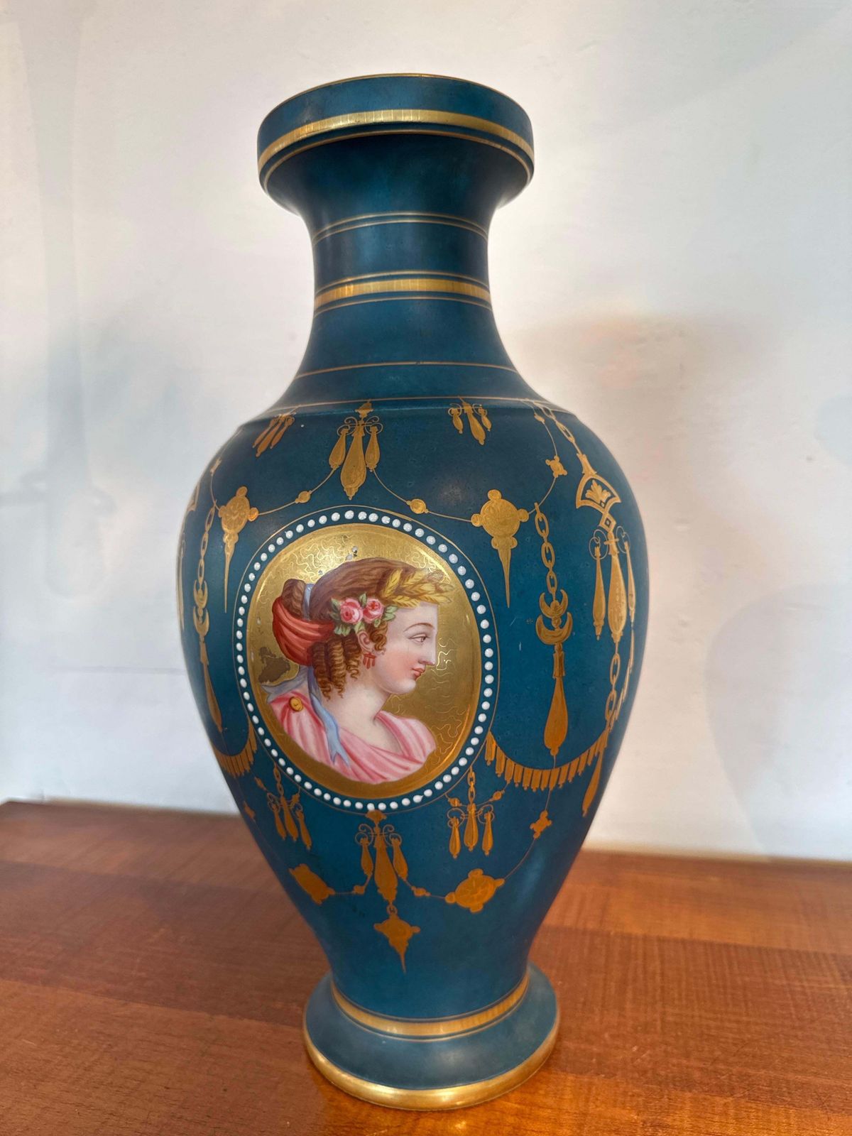 Antique Neoclassical Blue, Gilt Porcelain De Sèvres Vase, France photo vinterior
