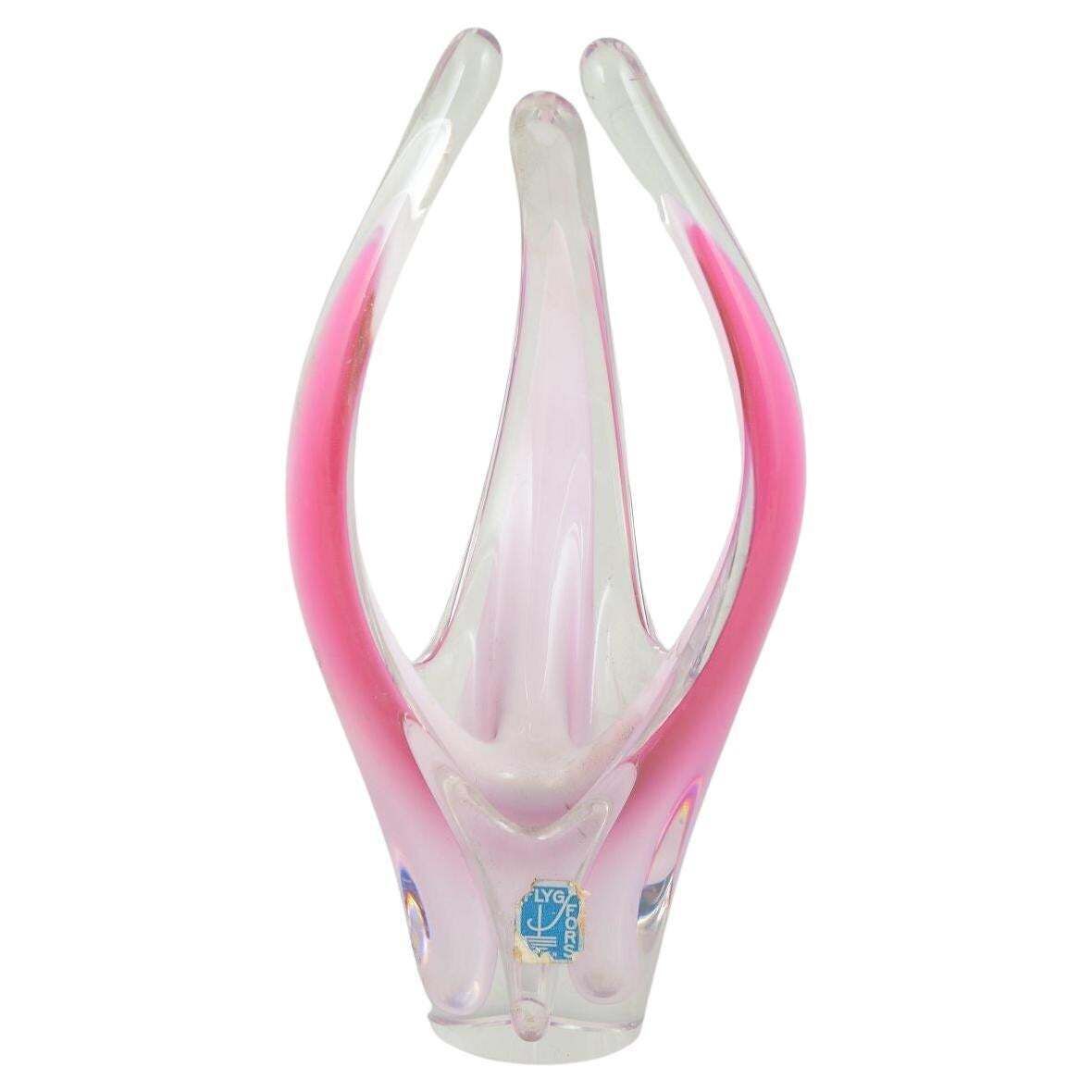Paul Kedelv For Flygfors. Organic, Sculptural Art Glass Vase. “Coquille”, 1950s