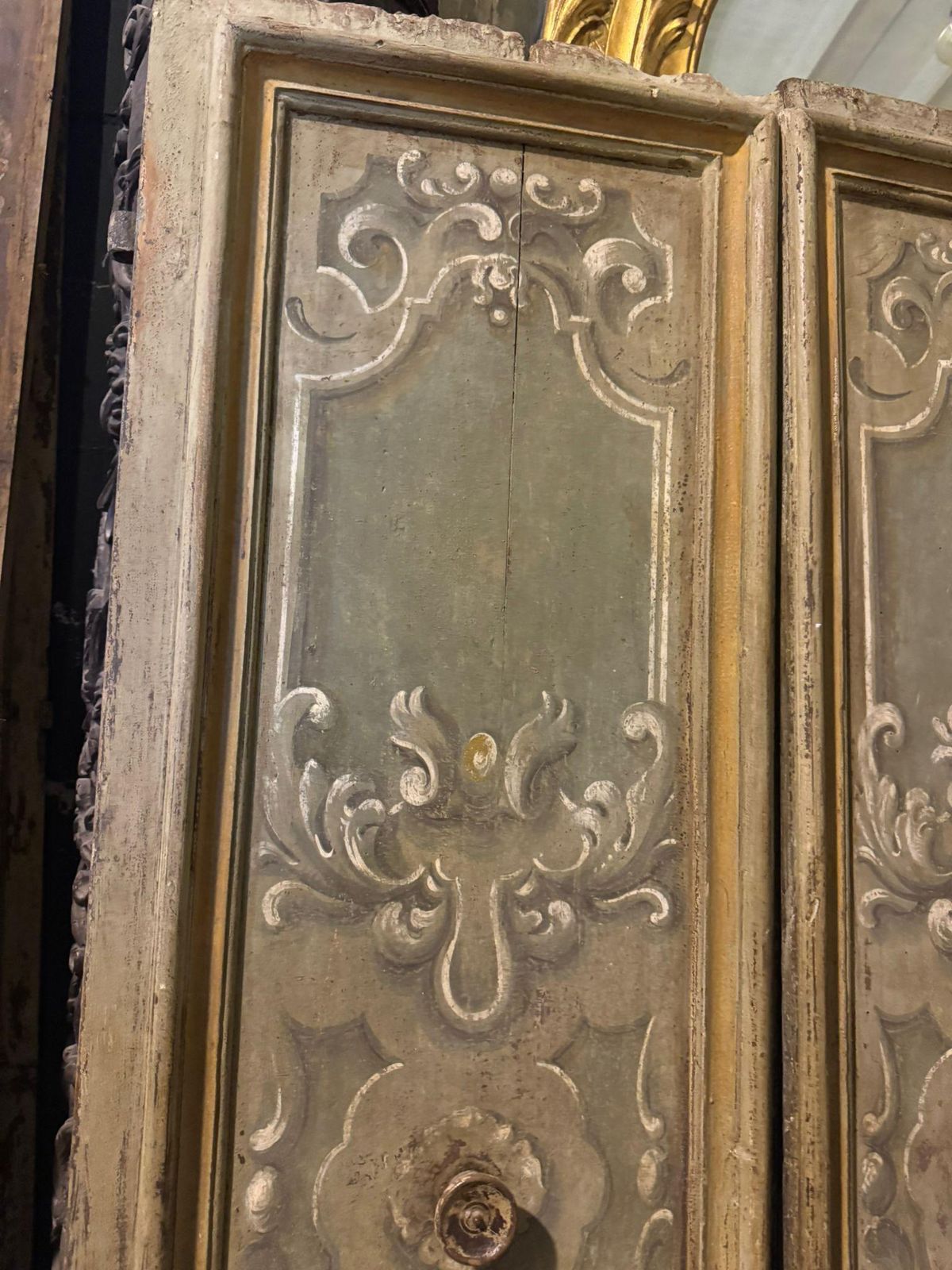 3892.0 Lacquered And Painted Wooden Two Leaf Door, Italy photo
