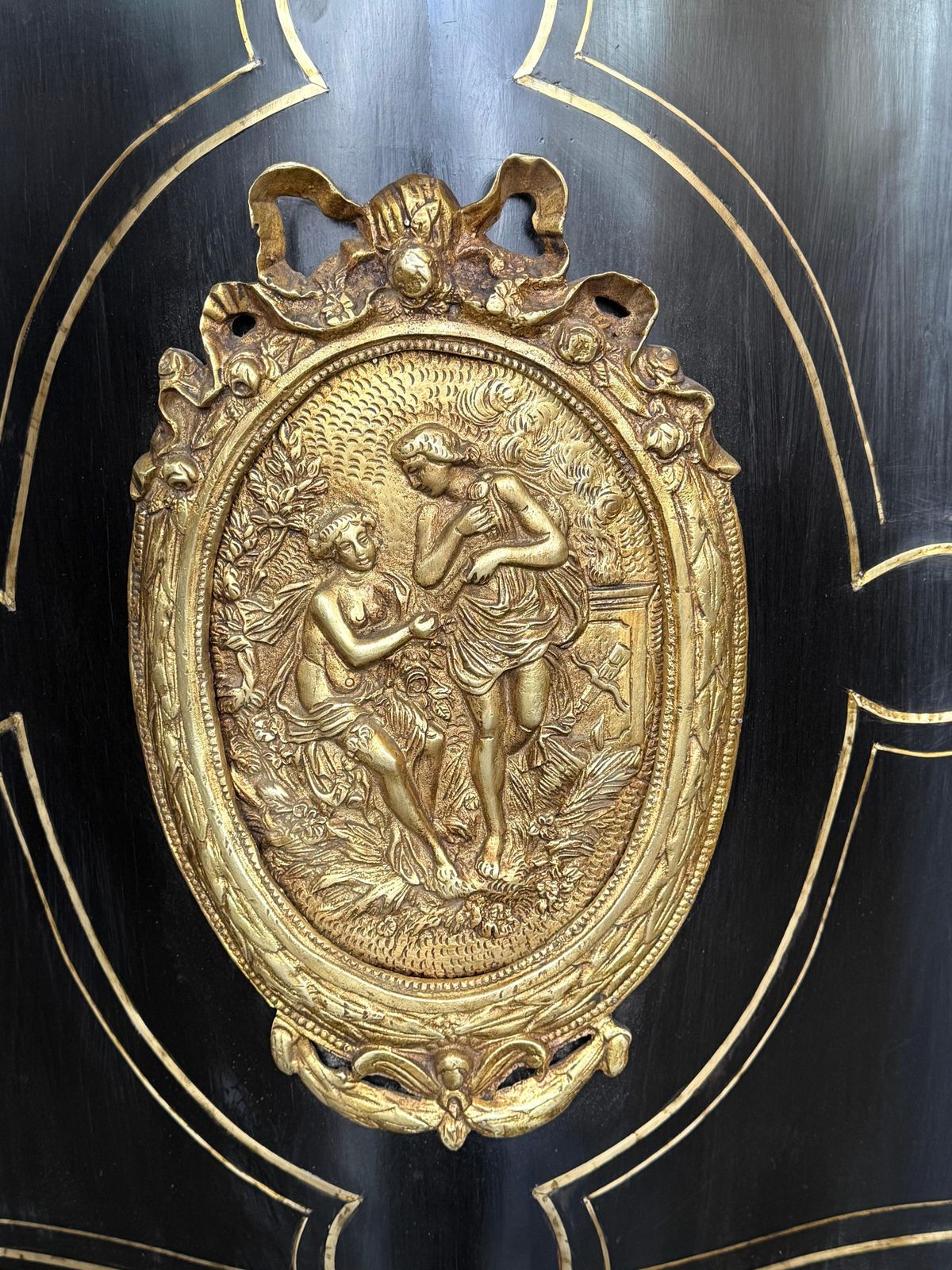 Cabinet français de style Napoléon III, XIXe siècle, avec incrustations métalliques photo vintage