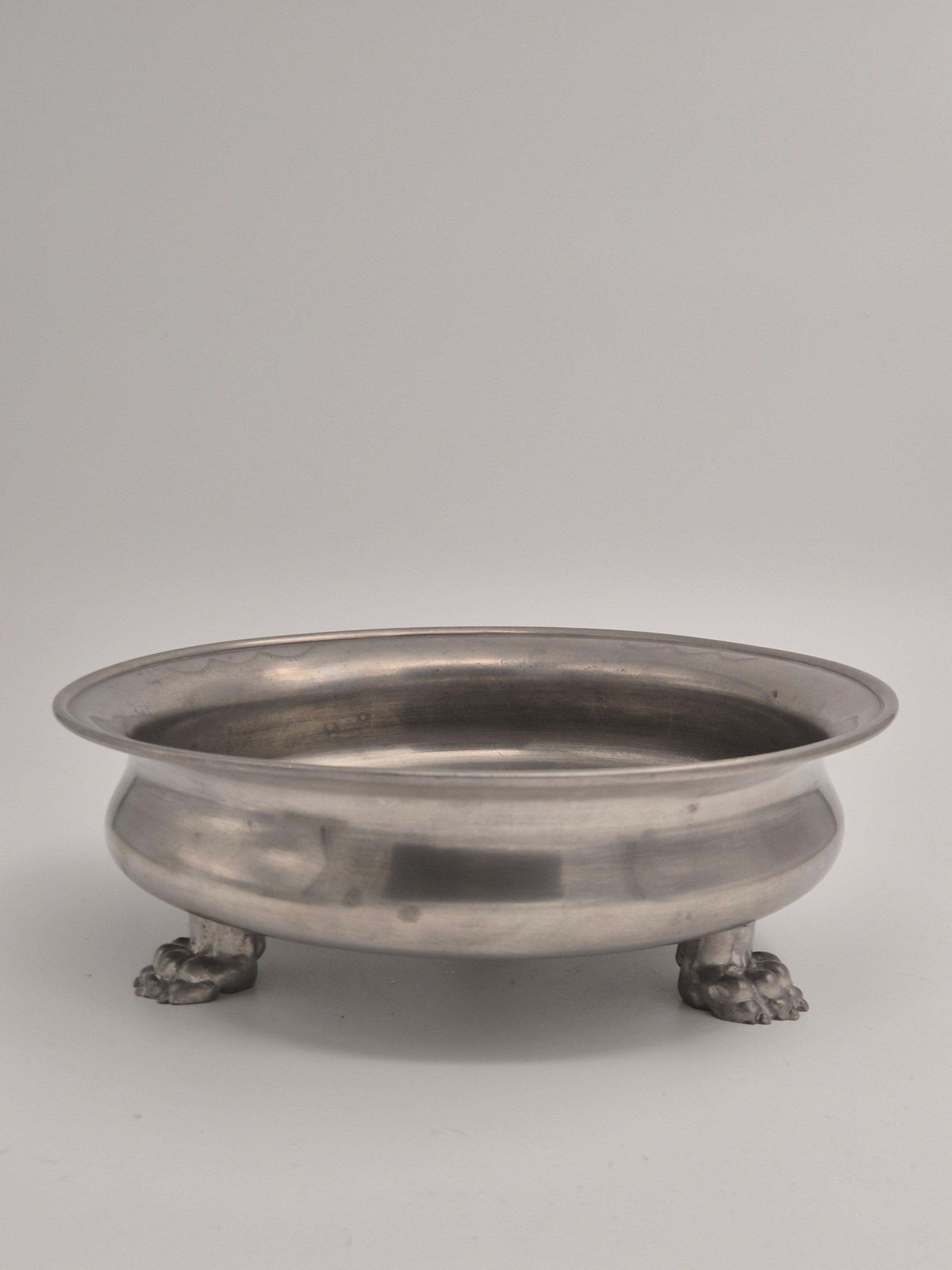 Home Decor An Iconic Pewter Bowl By Anna Petrus For Firma Svenskt Tenn 1928 / Swedish Grace photo