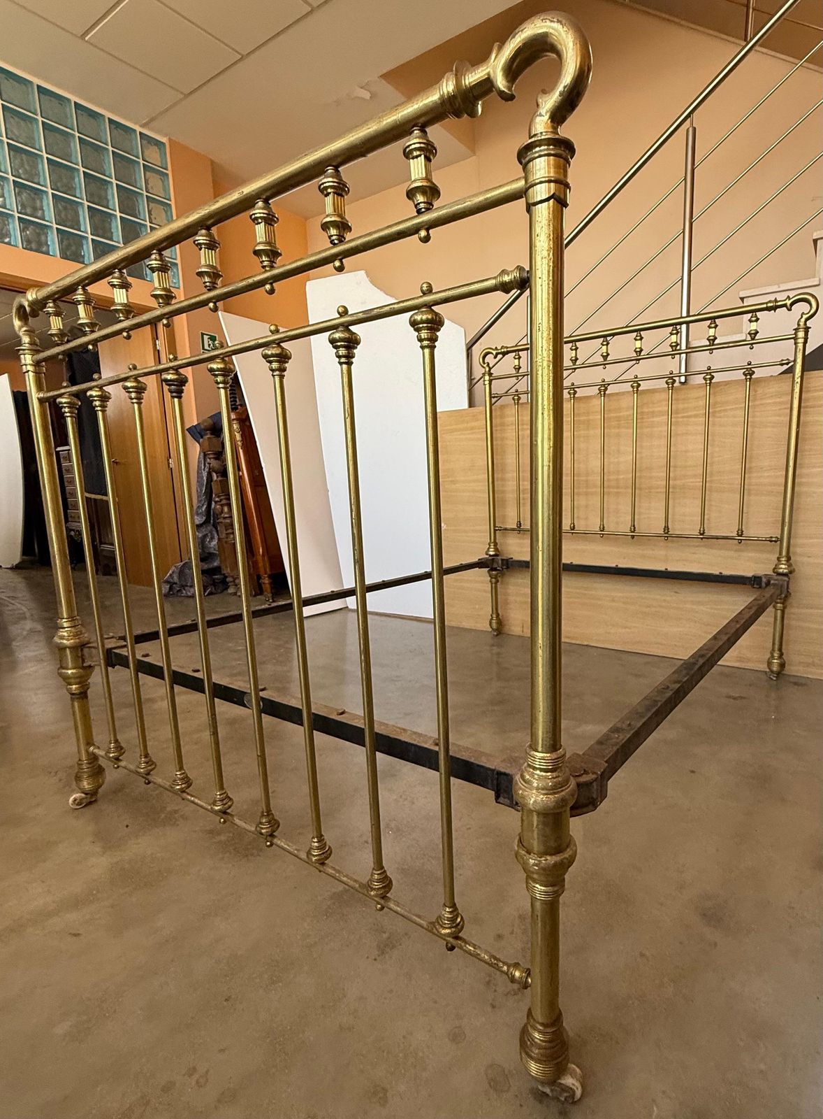 Early 20th Antique French Brass  & Bronze Bed , Queen  Size photo vinterior