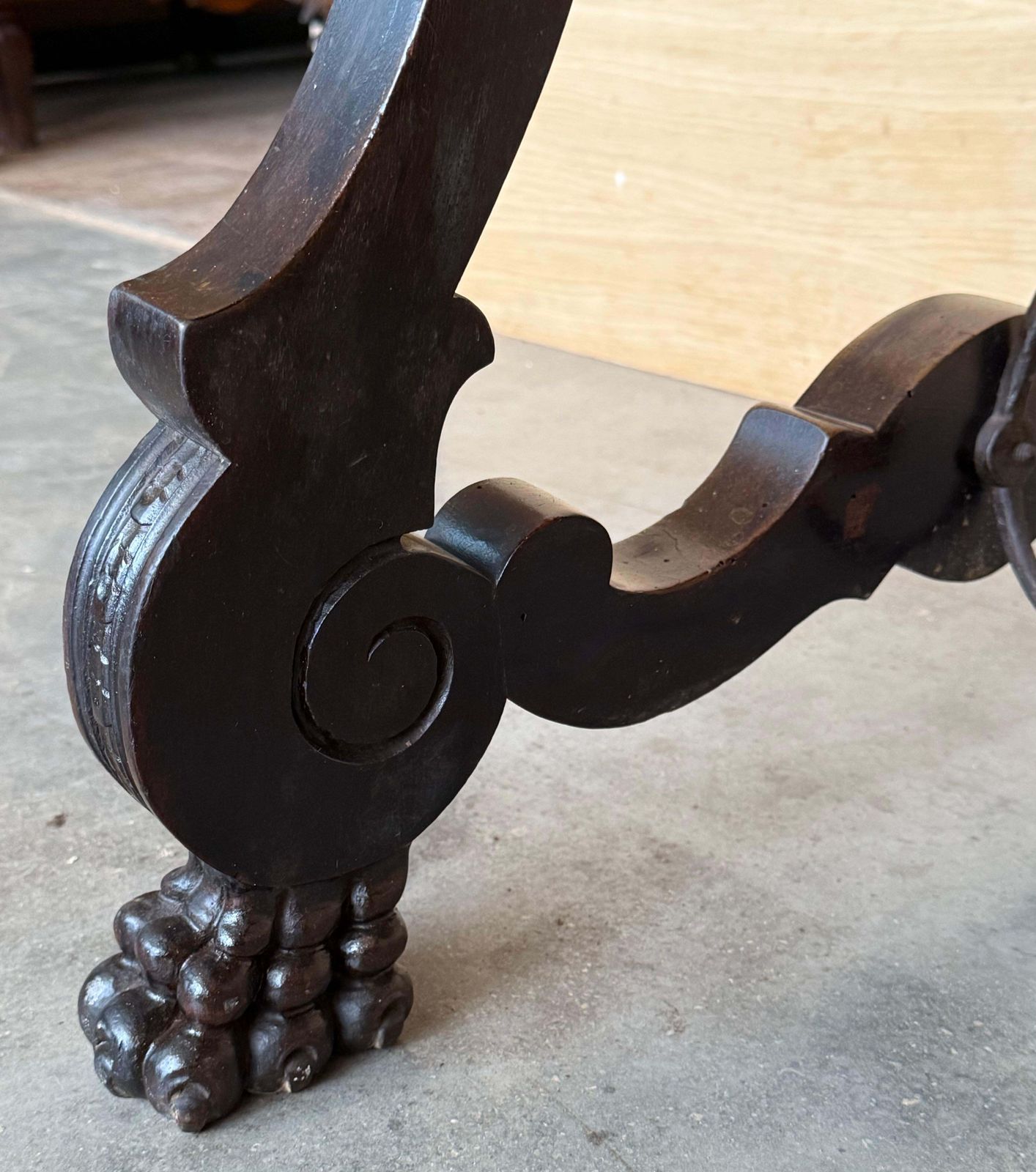 photo vintage 19th Century Ebonized Baroque Spanish Side Or Desk Table With Lyre Legs