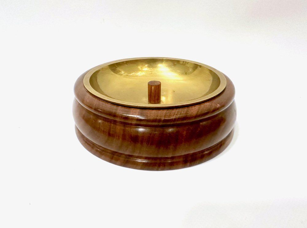 Mid Century Round Walnut And Brass Pipe Ashtray From Duk It Mcdonald Buffalo, USA, 1950s