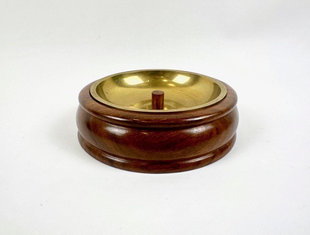 Mid Century Round Walnut And Brass Pipe Ashtray From Duk It Mcdonald Buffalo, USA, 1950s photo vinterior