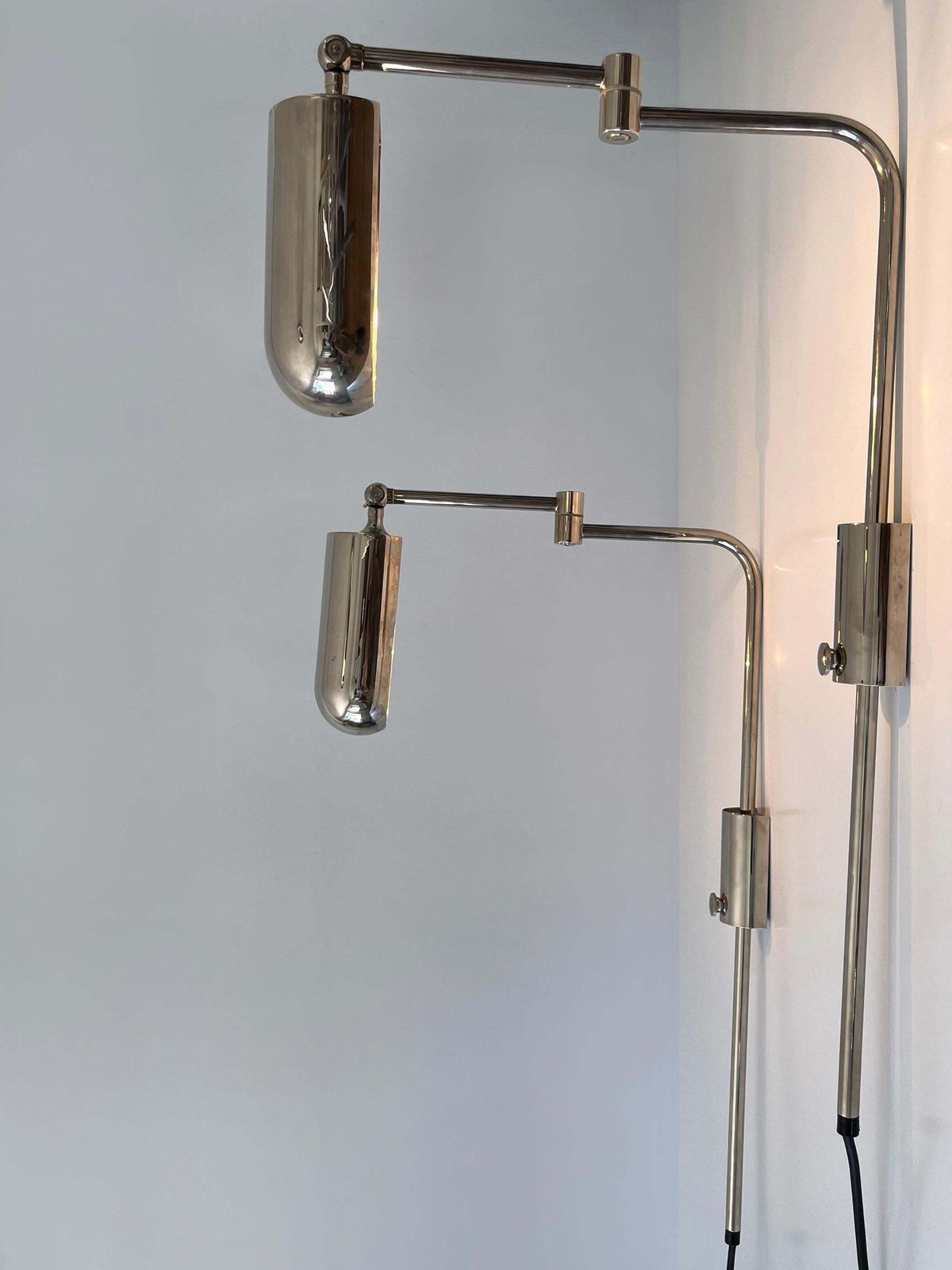 photo for sale Set Of Two Articulated Wall Lamps Or Reading Lights By Florian Schulz 1970s