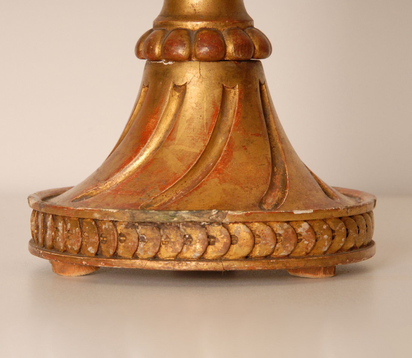 Neoclassical French Hand Carved Giltwood Lamp photo for sale