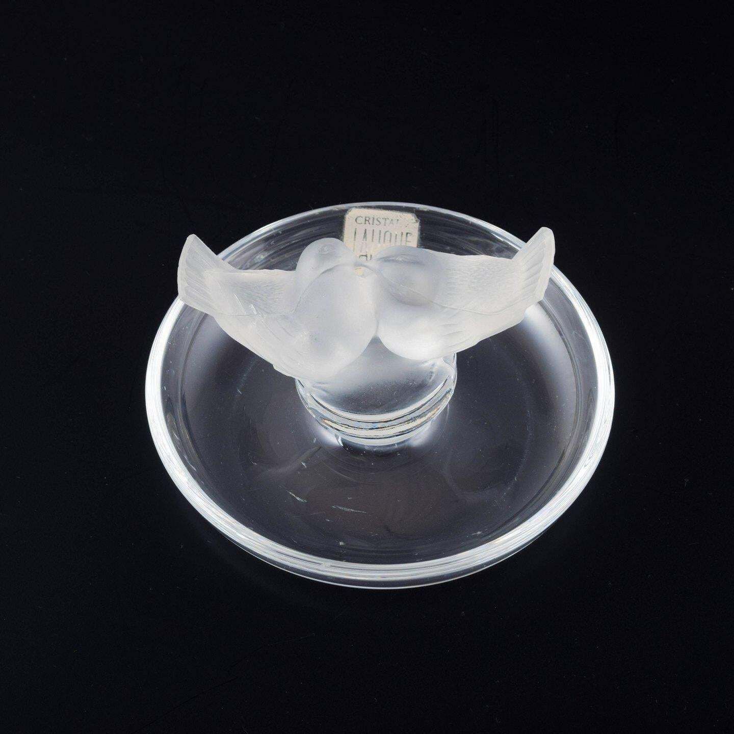 Lalique, Bowl With Birds In Clear And Frosted Crystal Glass. Ca 1960s 1970s photo furniture