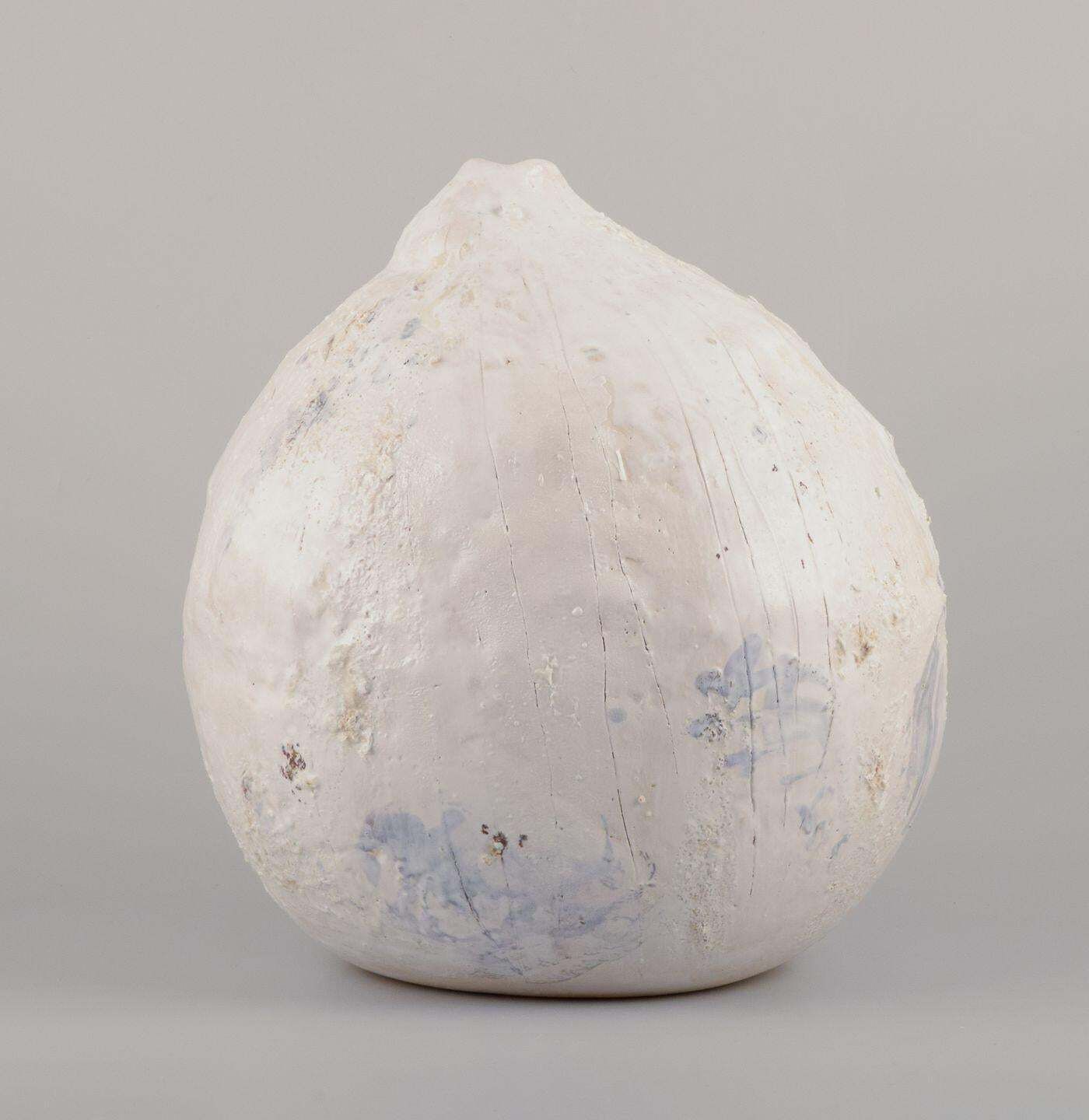 Christina Muff, Contemporary Danish Ceramic Artist. Vase In Pinching Technique. photo furniture