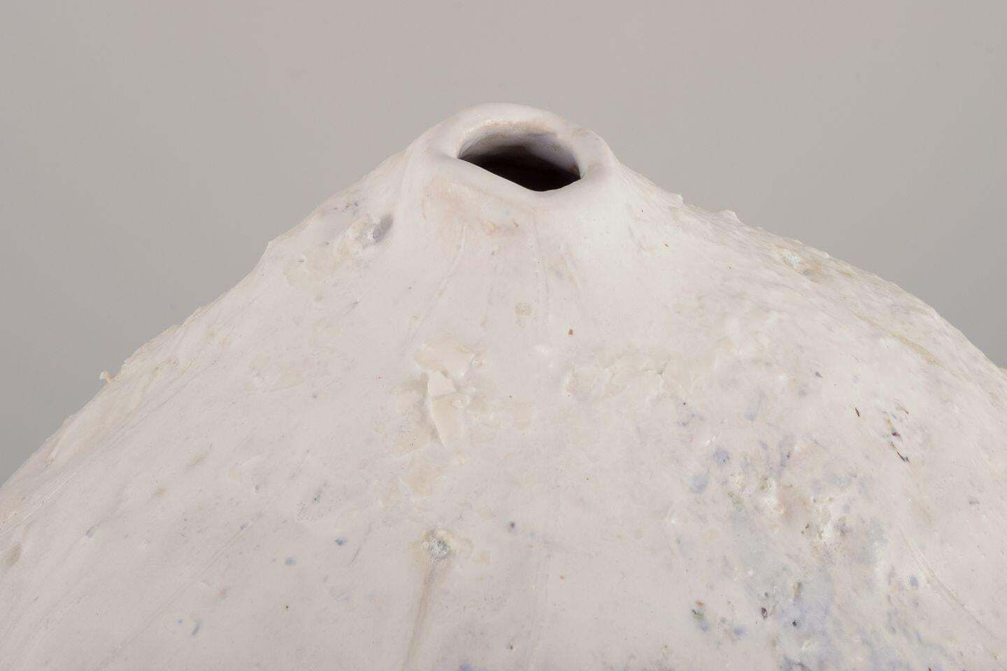 Christina Muff, Contemporary Danish Ceramic Artist. Vase In Pinching Technique. photo 1492.0
