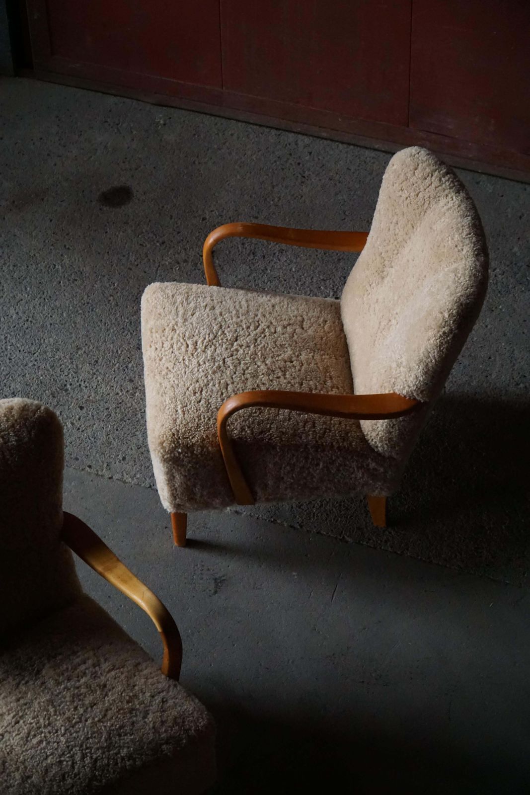 photo vintage Mid Century Modern, Pair Of Swedish Lounge Chairs In Birch & Lambswool, 1960s