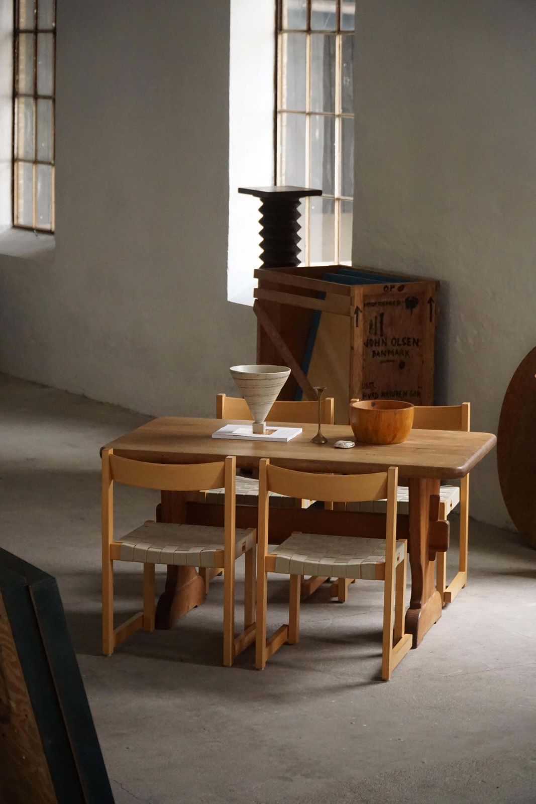 photo furniture Hans J. Wegner, ‘Koldinghus’ Chairs In Beech With Woven Seat, Set Of 6, 1988