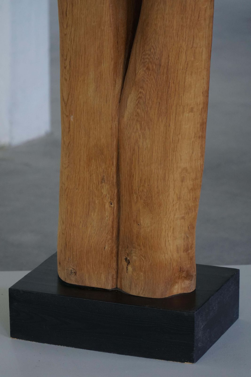 photo vintage Large Wooden Sculpture "Joy" By Ole Wettergren, Danish Modern, 1980s