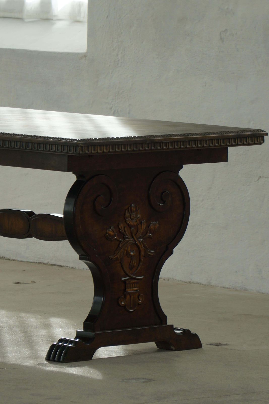 photo buy Axel Einar Hjorth, Dining Table In Birch, Swedish Grace, Bodafors, 1930s