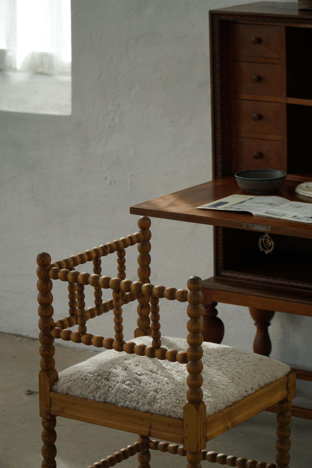photo vintage French Antique Hand Crafted Bobbin Corner Chair With Lambswool, Early 20th C