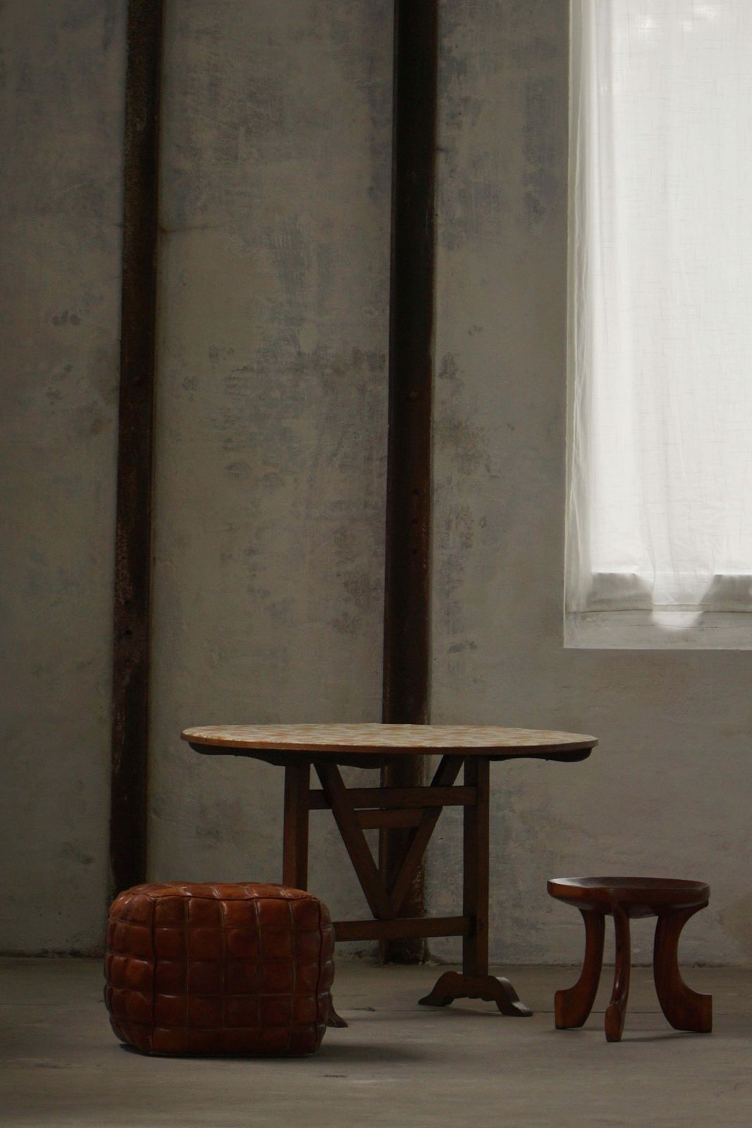 Mid 20th Century, Cube Pouf / Ottoman In Patinated Brown Leather, 1960s photo vintage