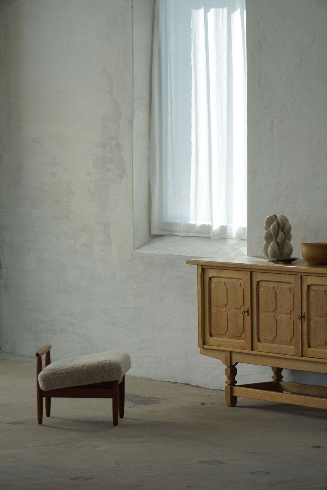 Eivind A. Johansen, Oak Footstool With Light Lambswool Upholstery For Fdb Møbler photo vintage