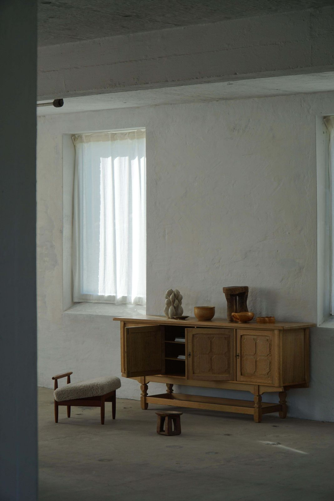 photo vinterior Eivind A. Johansen, Oak Footstool With Light Lambswool Upholstery For Fdb Møbler