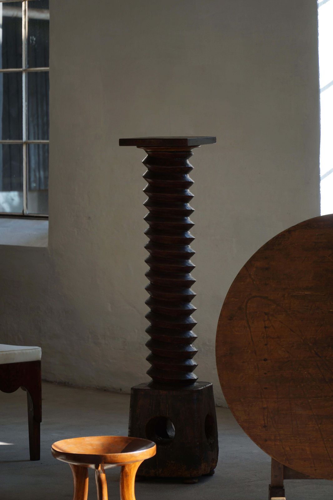 photo vintage 19th Century Large Sculptural French Solid Wood Wine Press / Pedestal