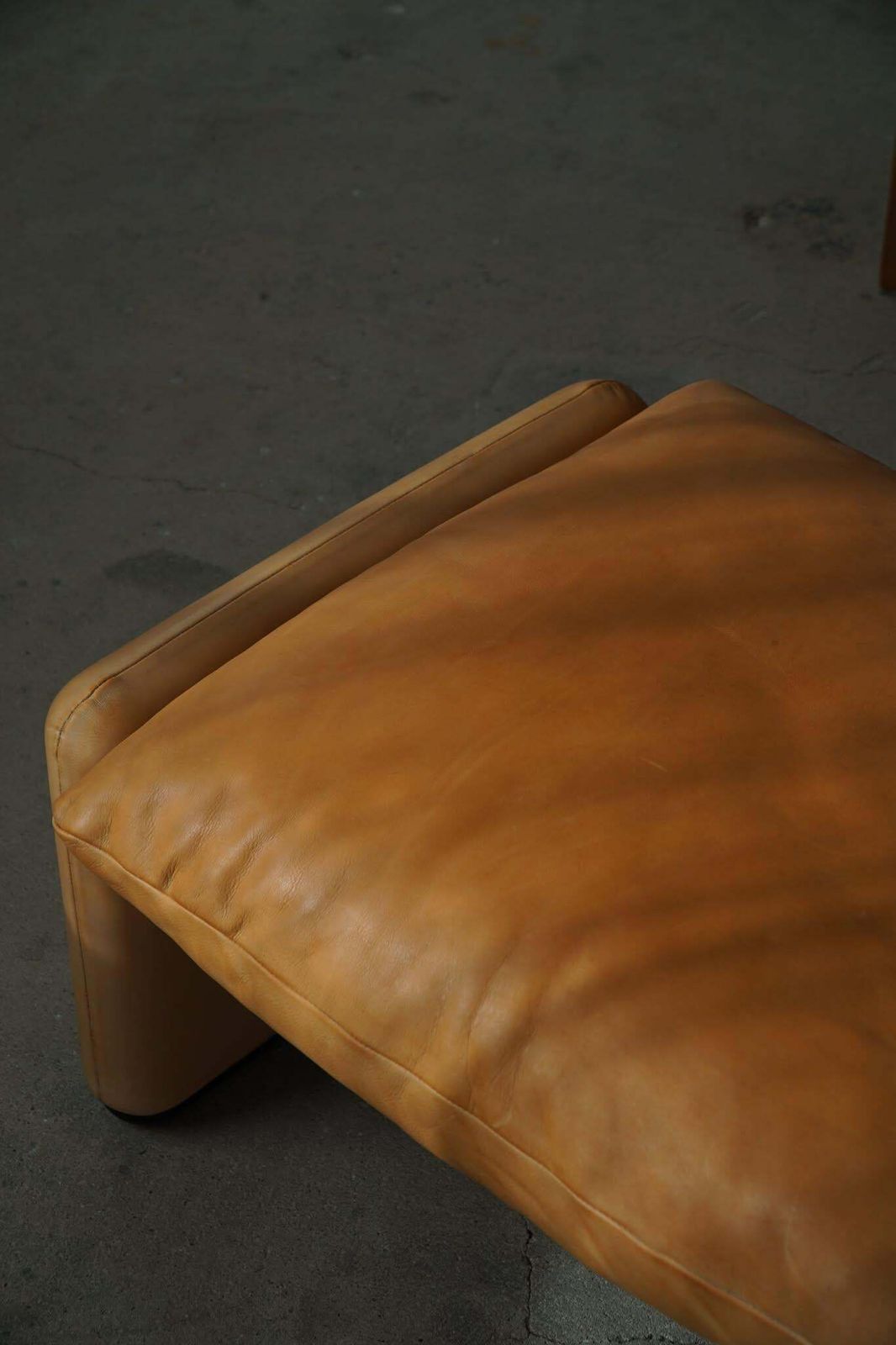 Maralunga Ottoman In Leather, Vico Magistretti For Cassina, Italian Modern, 1973 photo buy