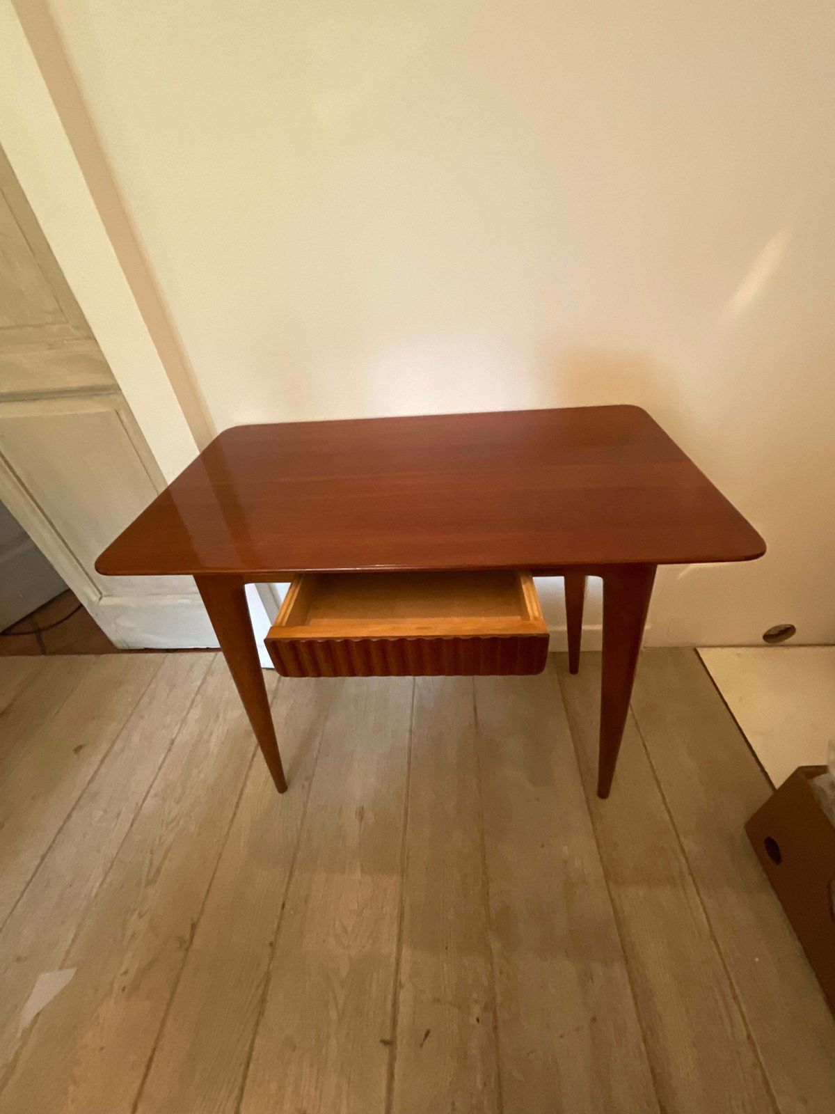 Furniture Dassi   Piccolo Tavolo, Scrivania   Casetto Centrale   Teak   Italia 1950. photo