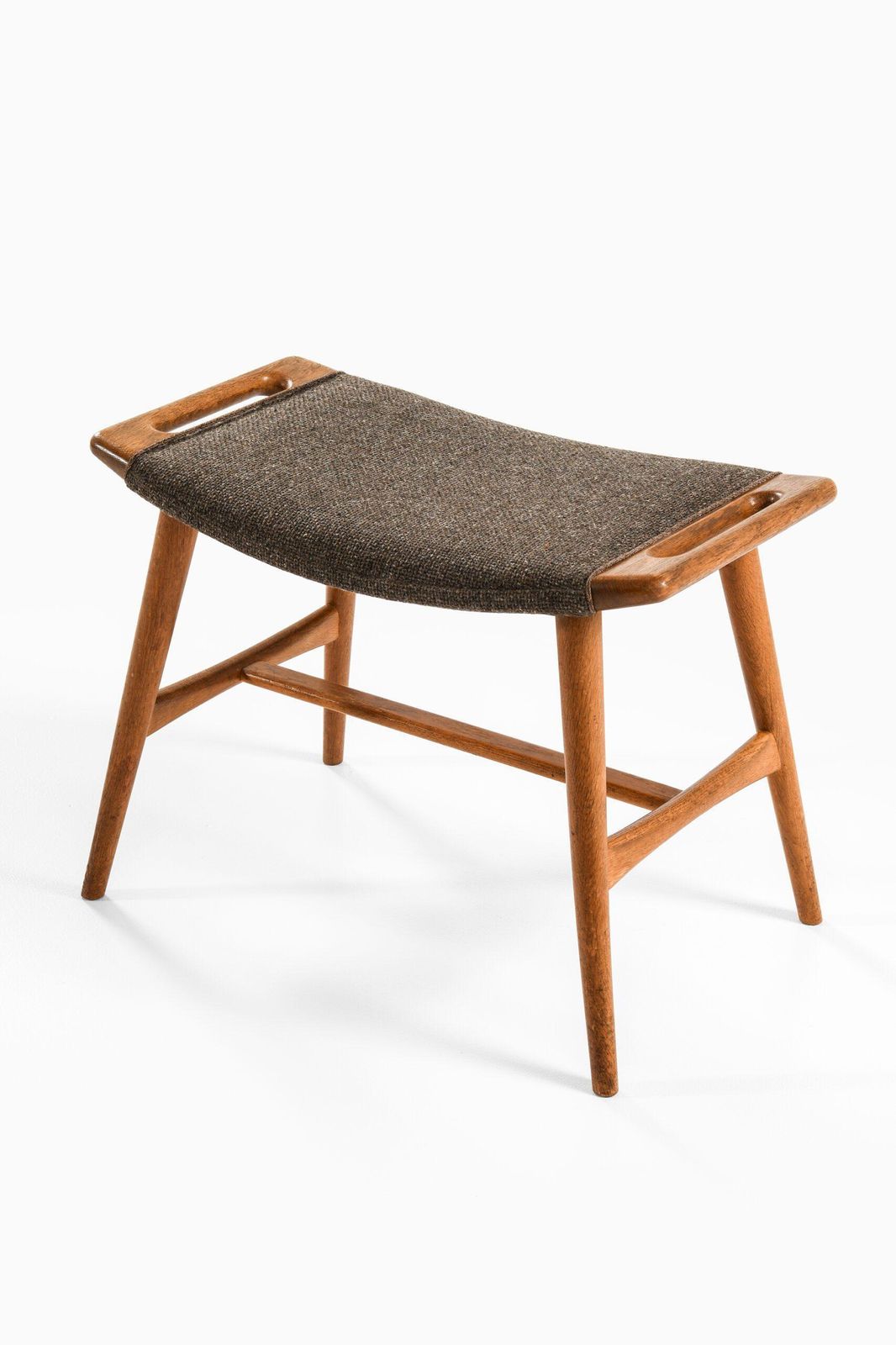 Ap 30 Piano Stool In Oak And Original Fabric By Hans J. Wegner, 1957 photo Furniture