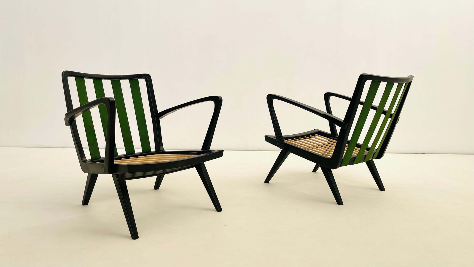 photo vintage Belgian 1960's Pair Of Loungechairs