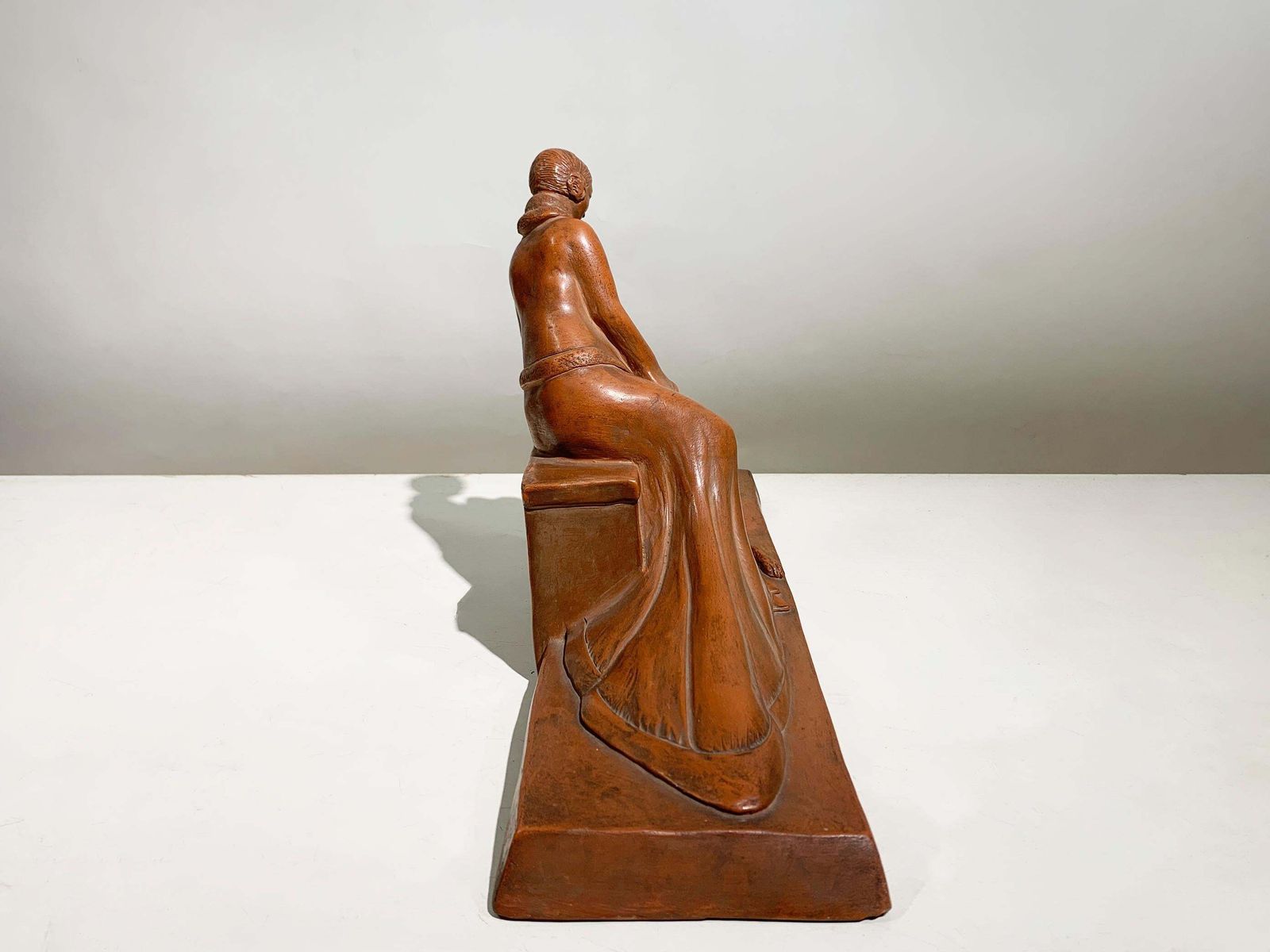 Art Deco Terracotta Sculpture Of A Seated Woman With Dog Signed"Eribe"Circa 1930 photo vintage
