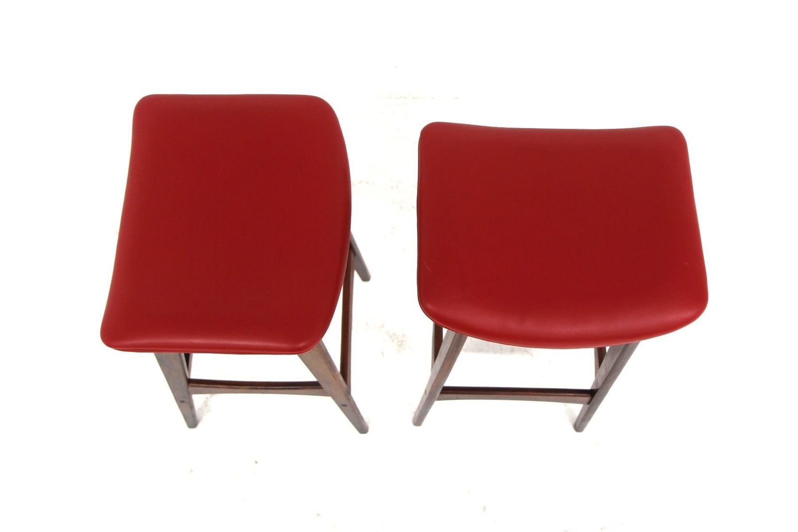 photo furniture Bar Cabinet And Stools Sk 661 By Johannes Andersen, 1960, Set Of 3