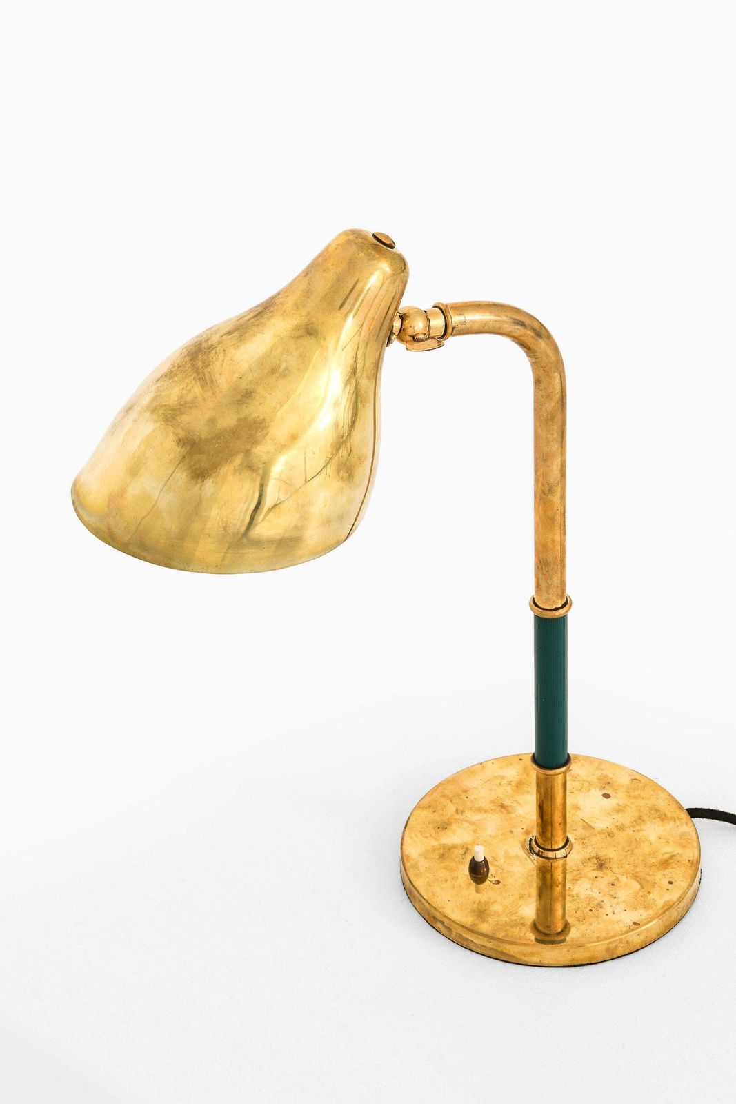 Pair Of Table Lamps In Brass And Vinyl By Vilhelm Lauritzen, 1940's photo Lighting