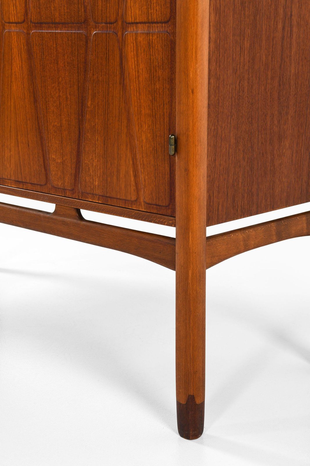photo furniture Cabinet In Teak, Beech, Brass And Rosewood By Yngve Ekström, 1950's