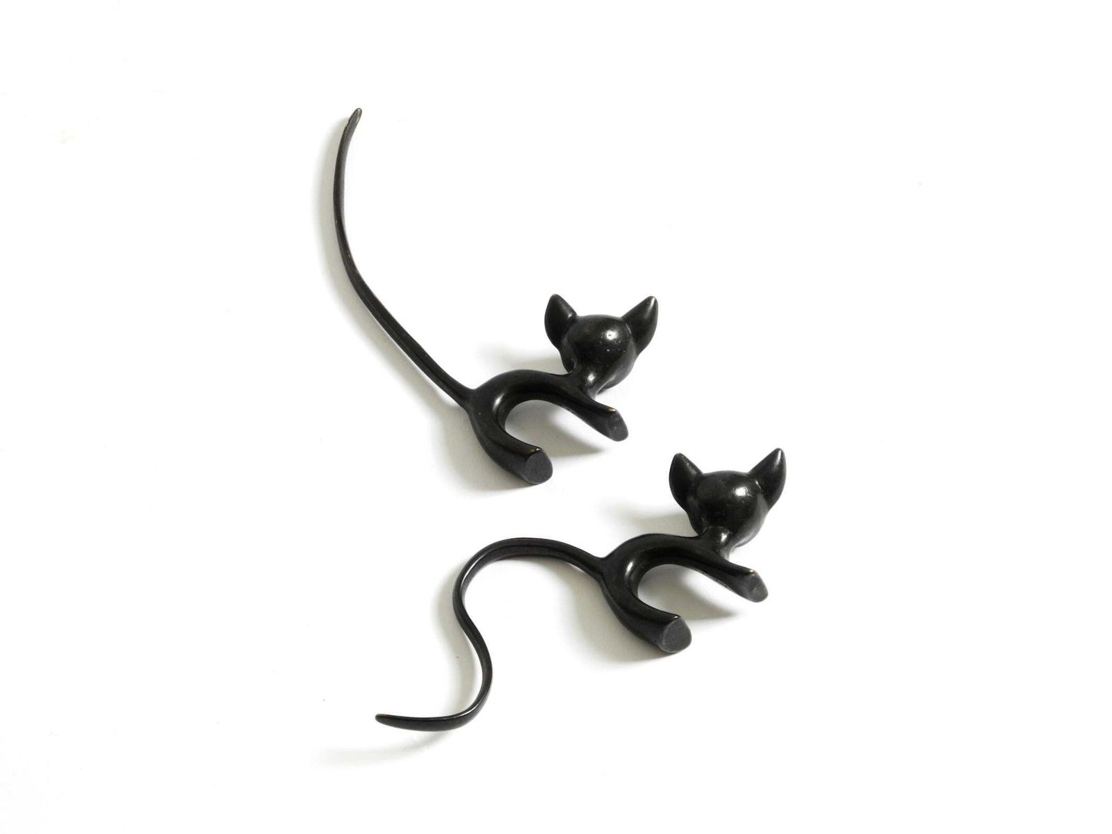 Two Mid Century Brass Cats As Ring Holders By Walter Bosse For Herta Baller photo vinterior