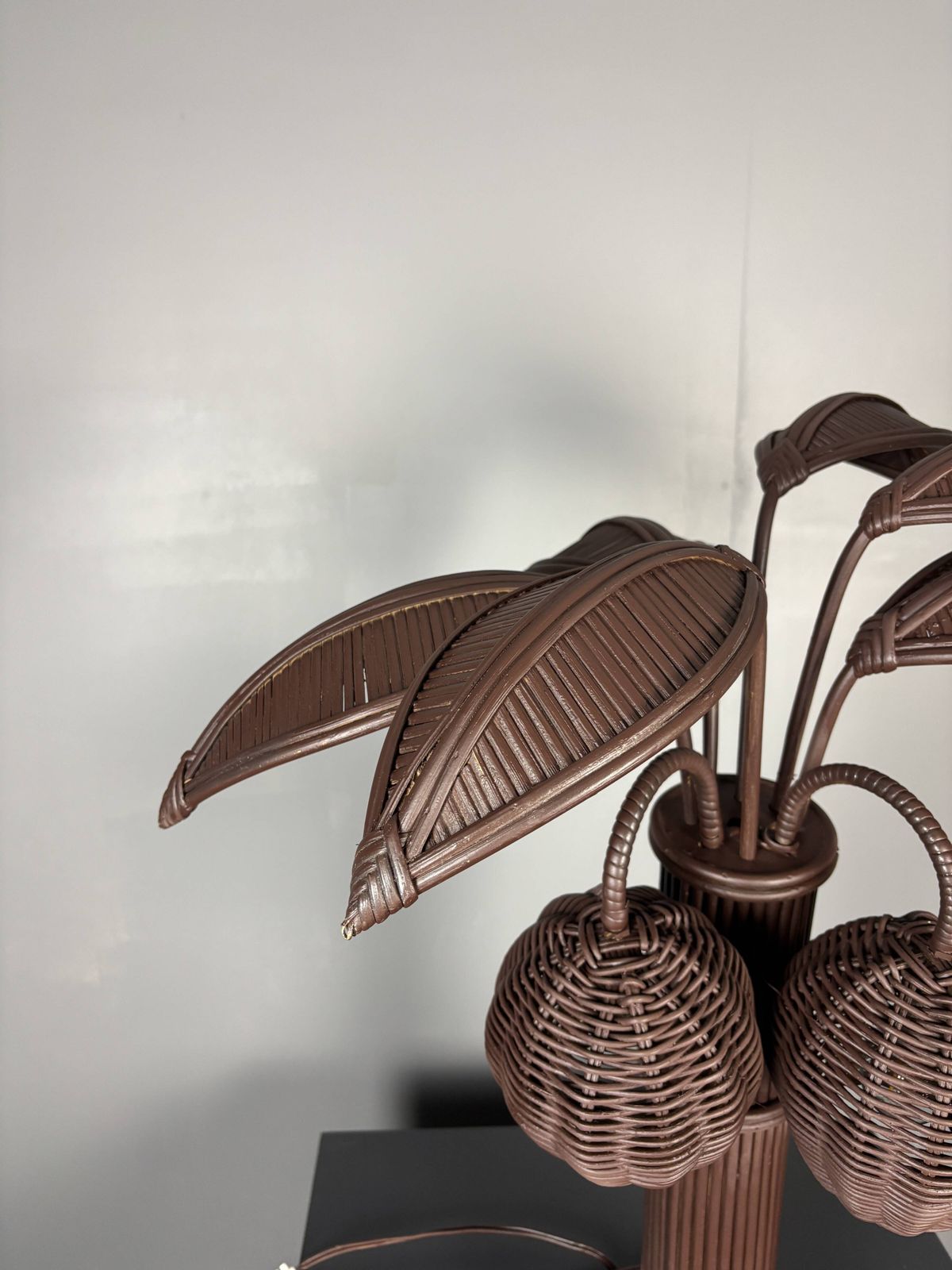 photo furniture Pencil Reed Rattan Bamboo Palm Tree Coconut Table Lamp Maro Lopez Style 70s
